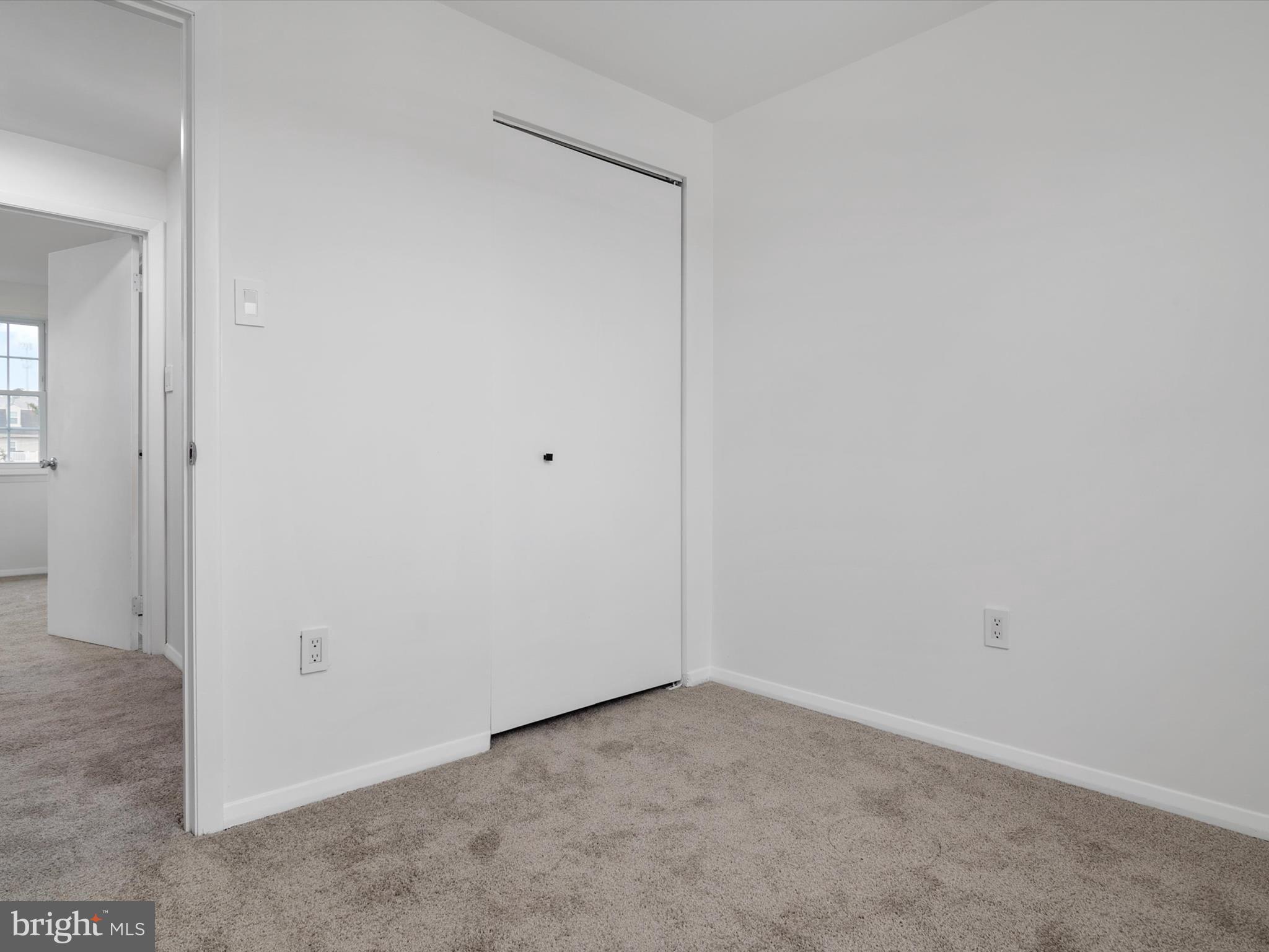 ELIZABETHS LANDING - Residential