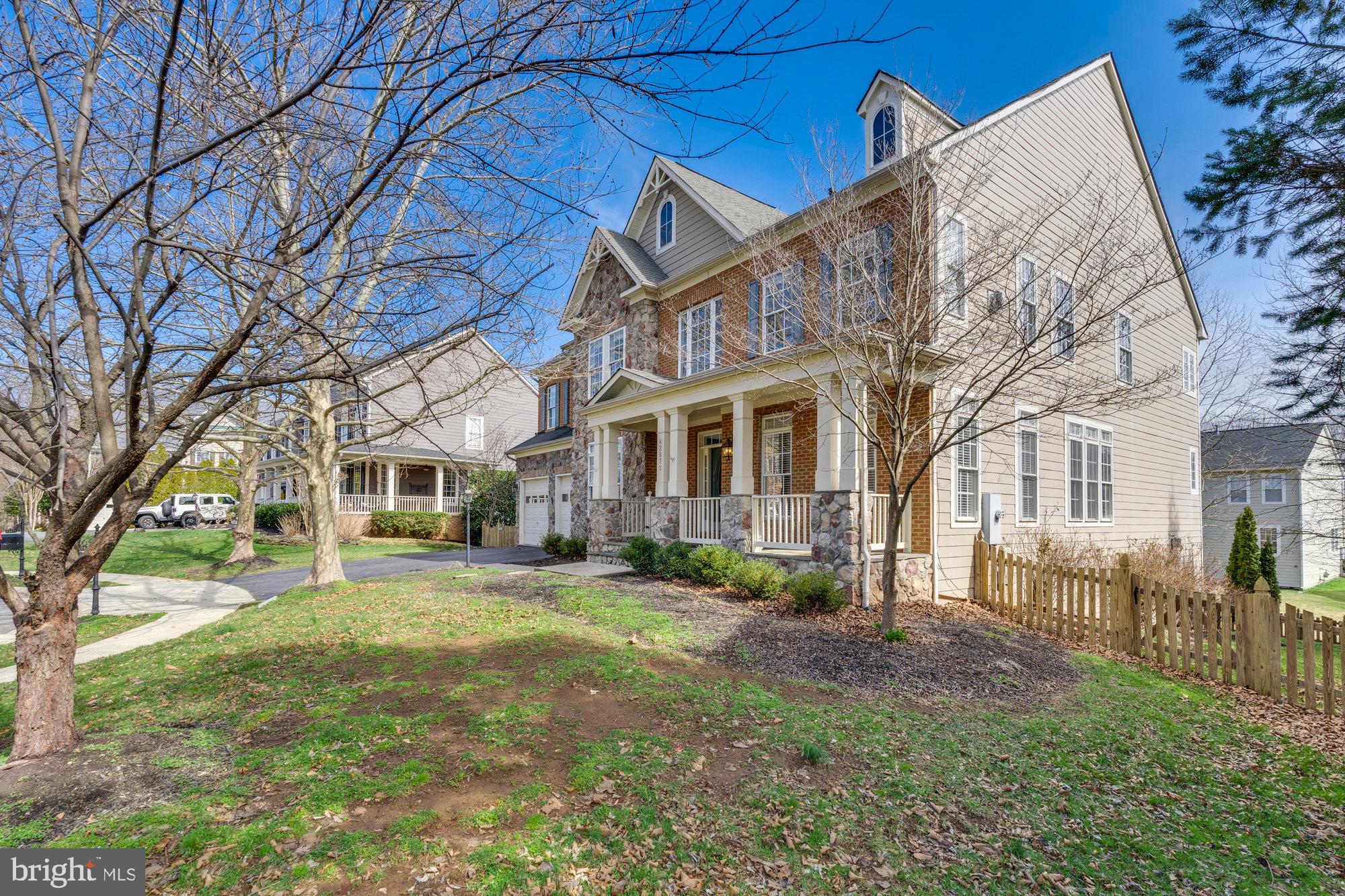 BROADLANDS SOUTH - Residential