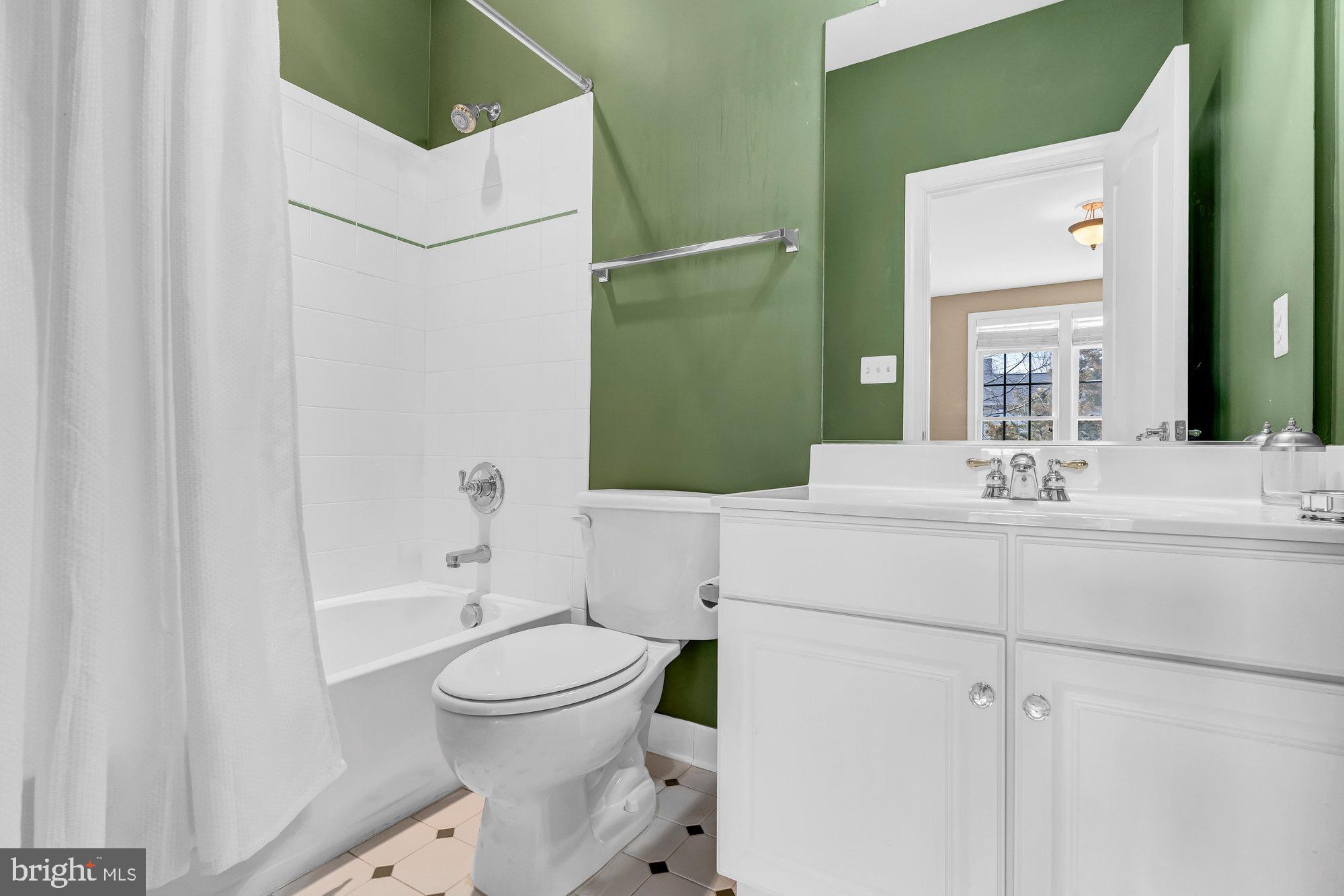 BROADLANDS SOUTH - Residential