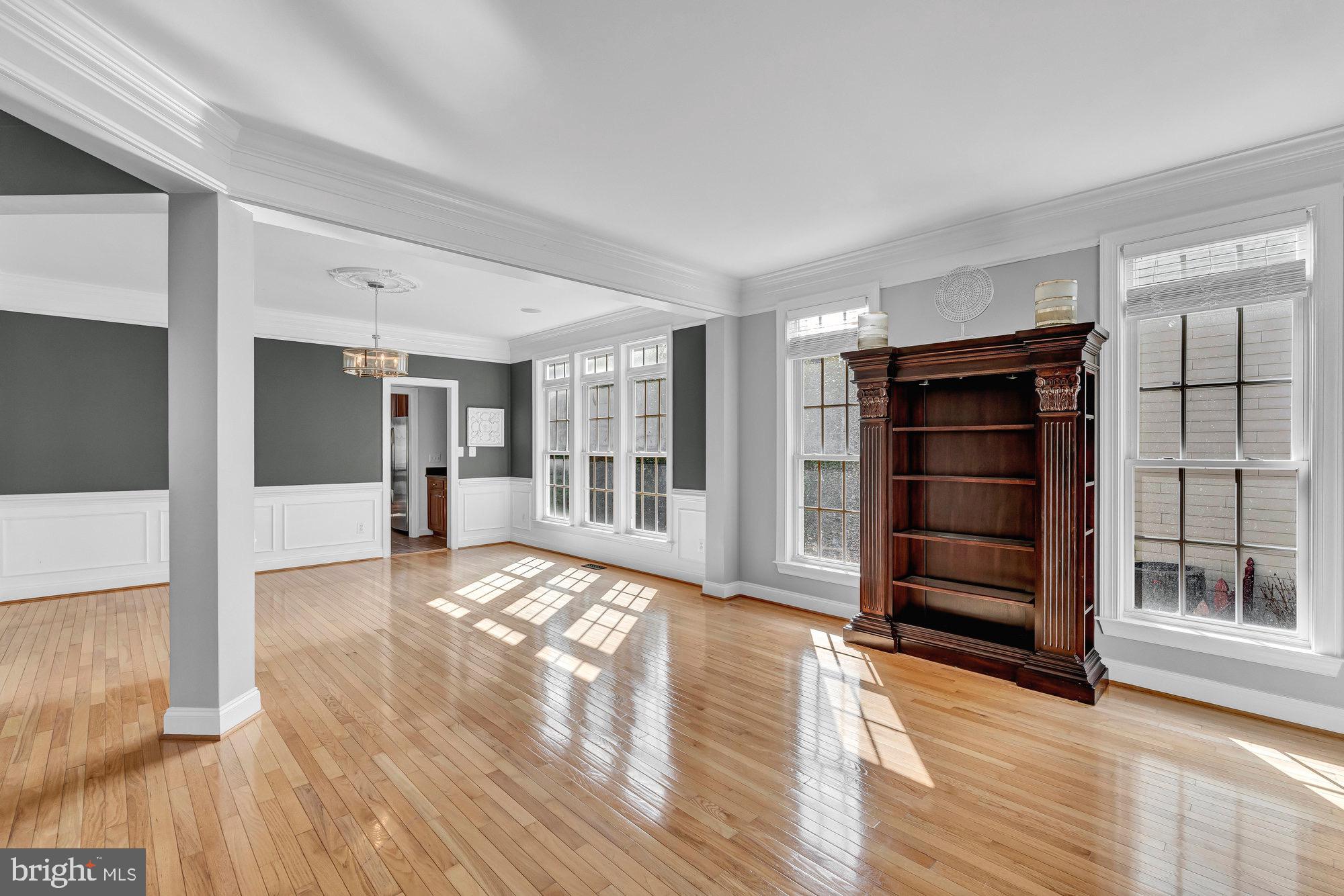 BROADLANDS SOUTH - Residential