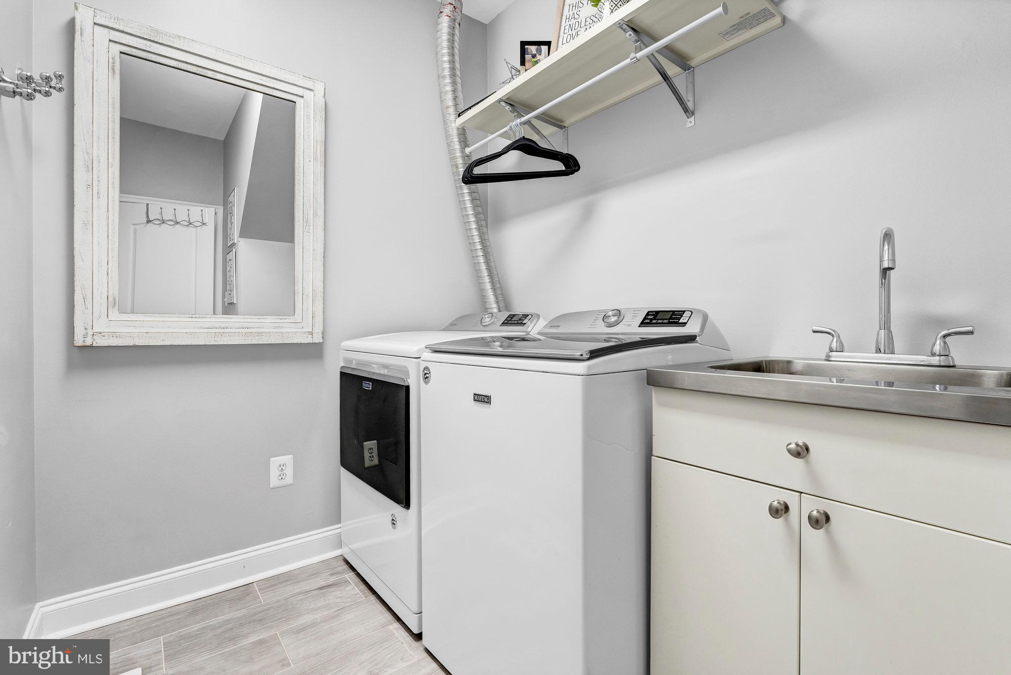 BROADLANDS SOUTH - Residential