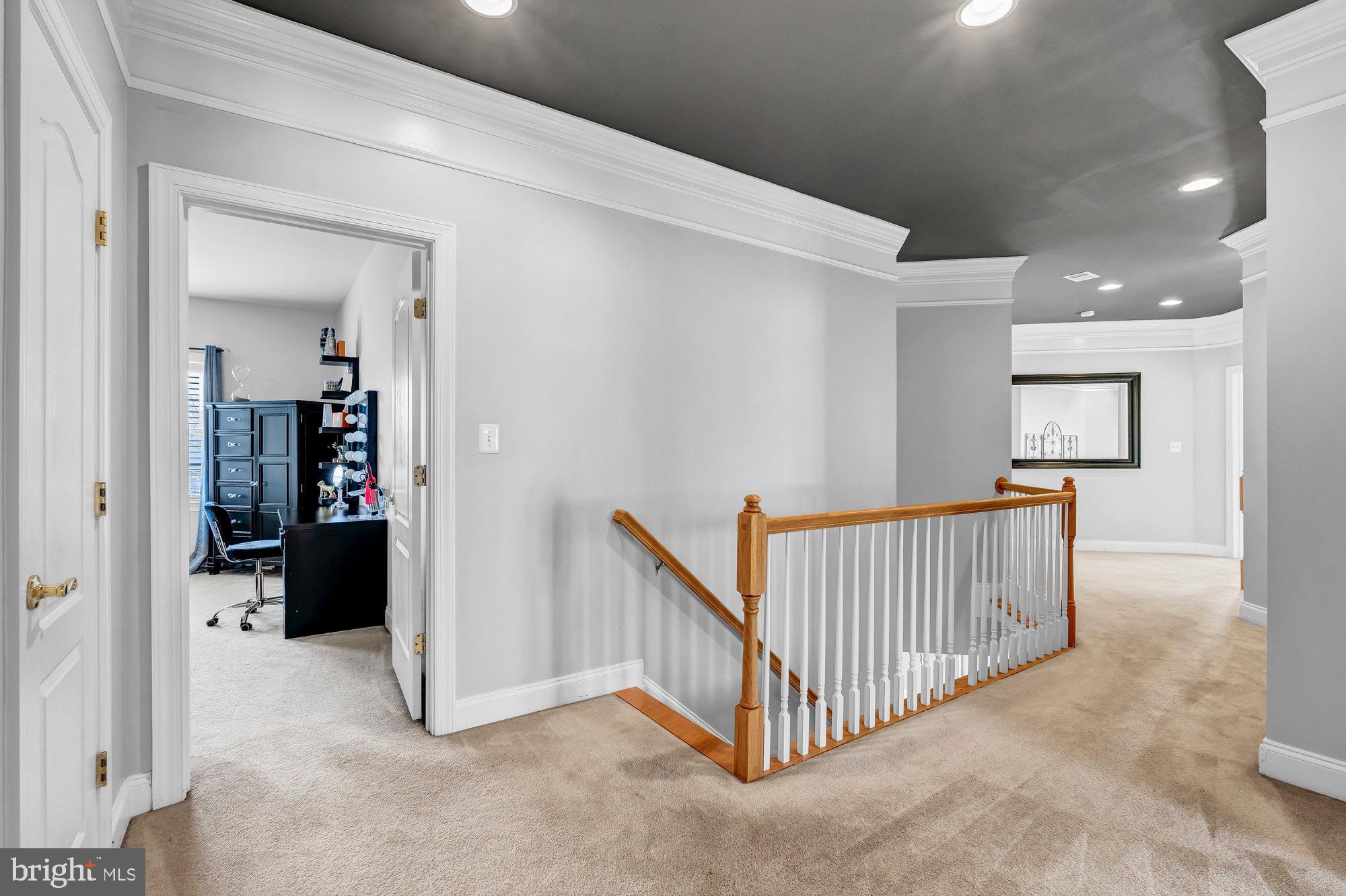 BROADLANDS SOUTH - Residential