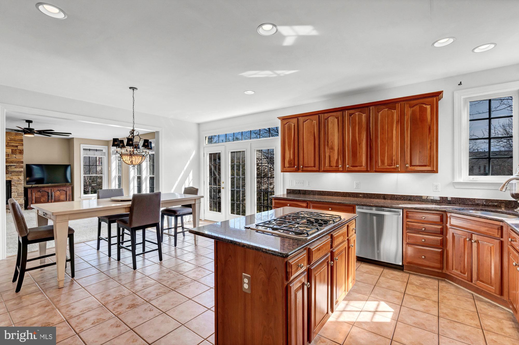 BROADLANDS SOUTH - Residential