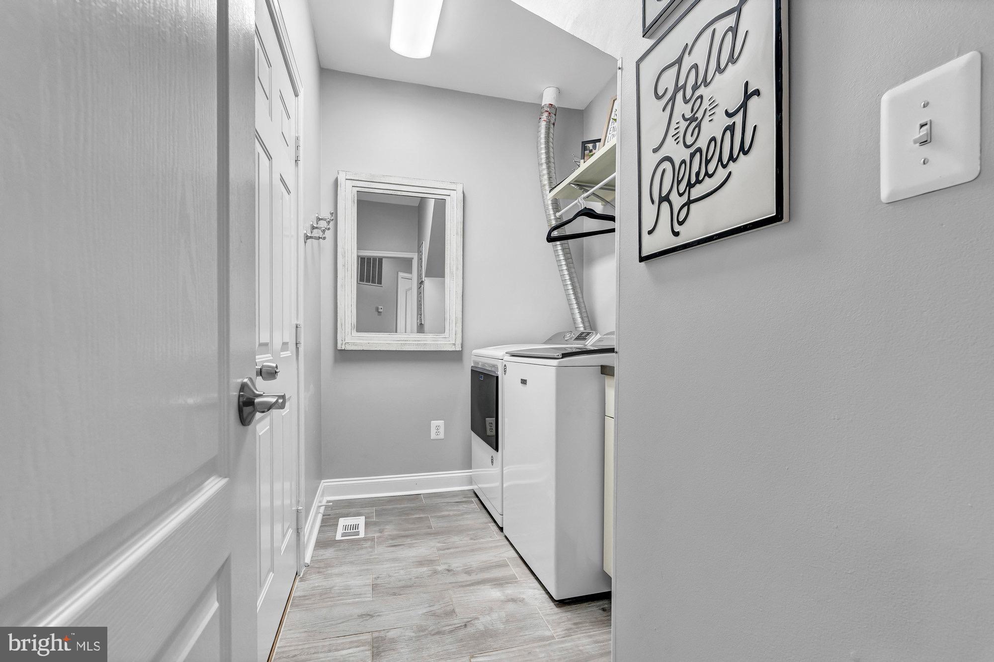 BROADLANDS SOUTH - Residential