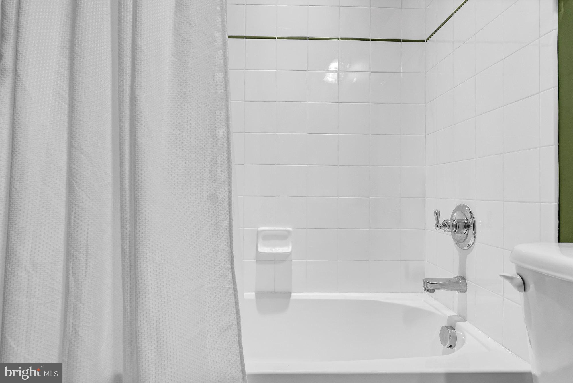 BROADLANDS SOUTH - Residential