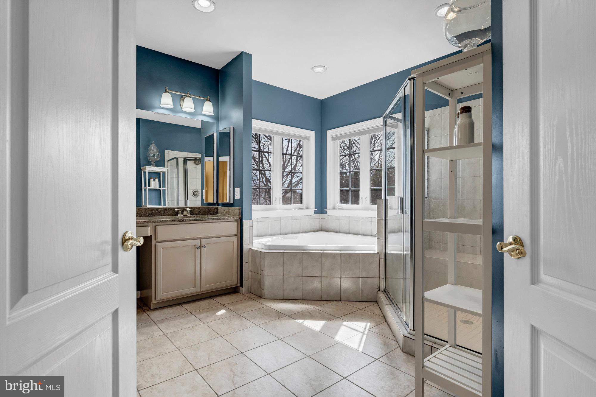 BROADLANDS SOUTH - Residential