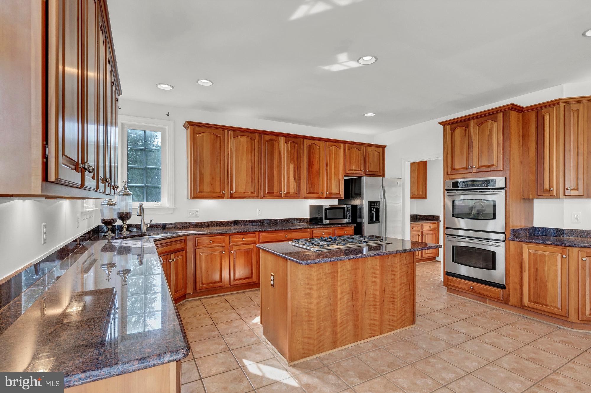 BROADLANDS SOUTH - Residential