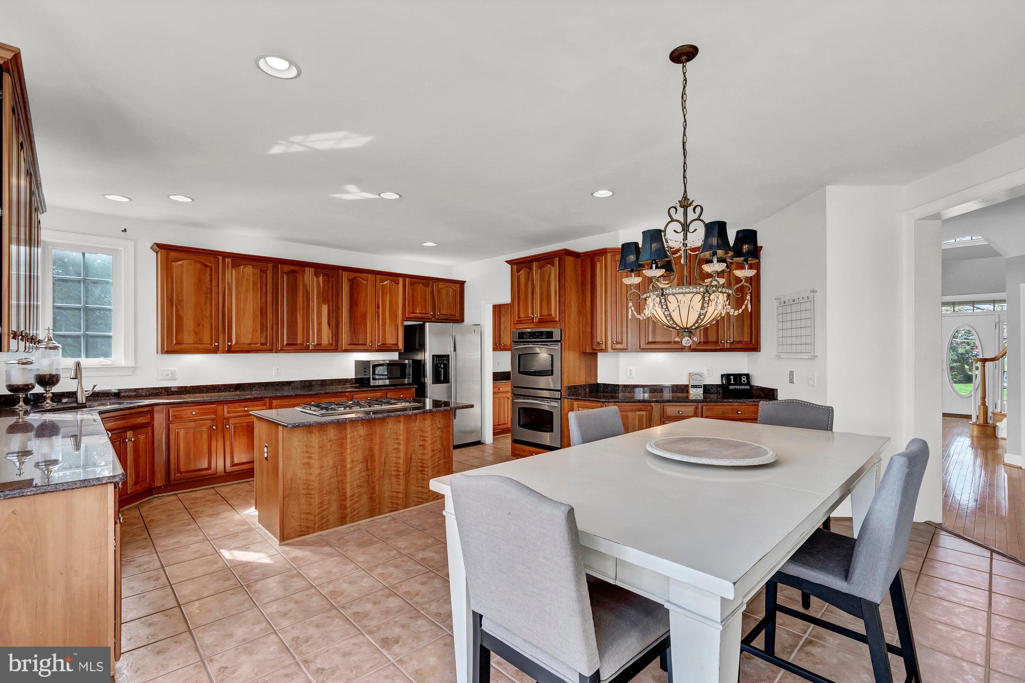 BROADLANDS SOUTH - Residential