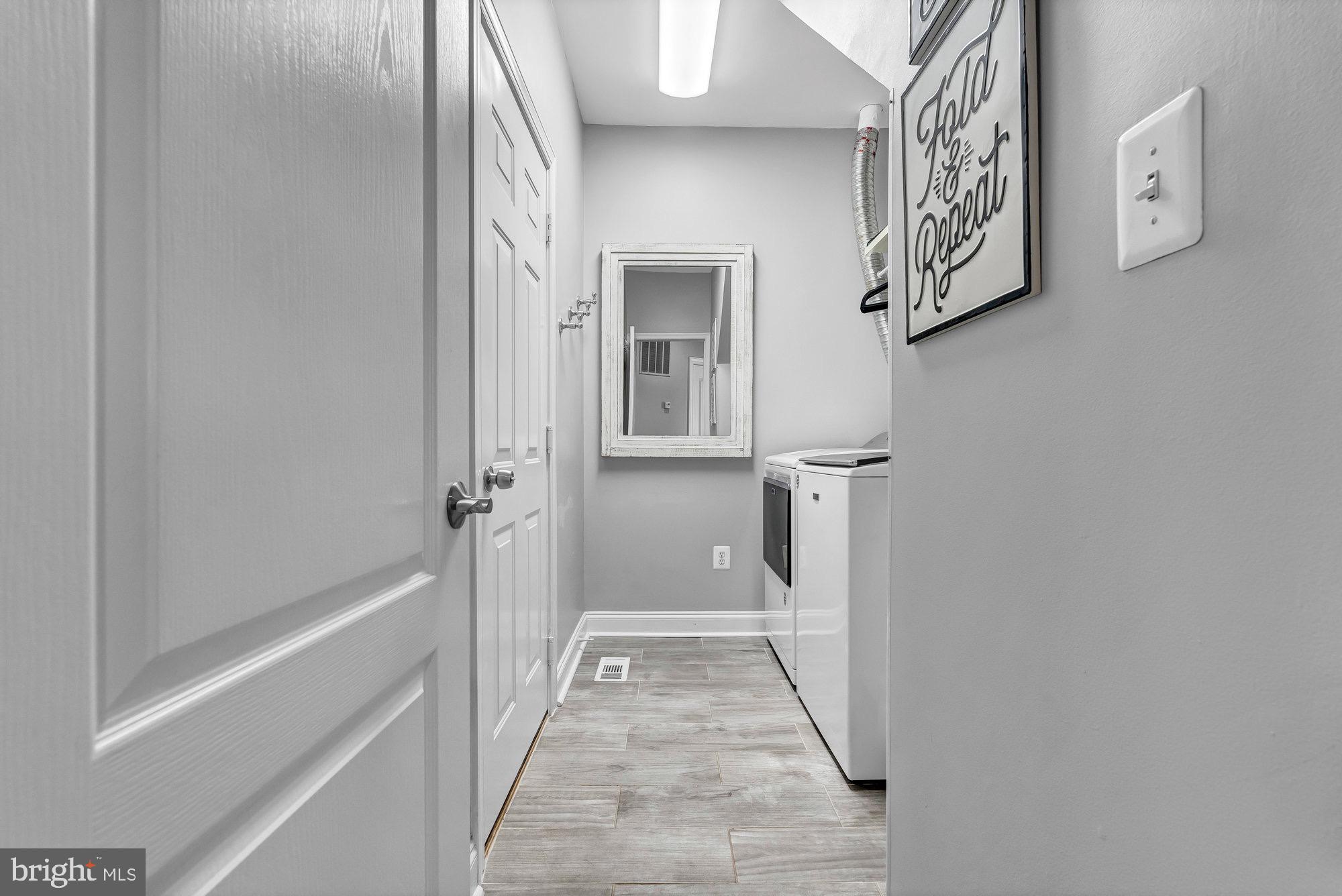 BROADLANDS SOUTH - Residential