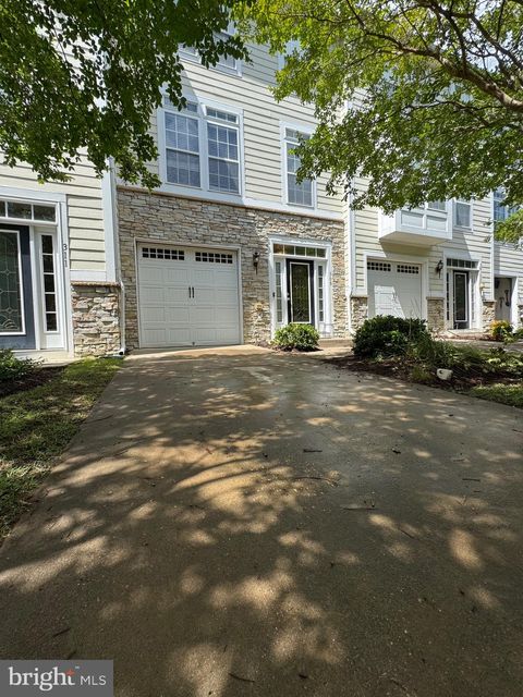 Townhouse For Sale - 309 Monroe Point Drive Dr<br/> COLONIAL BEACH, VA 22443