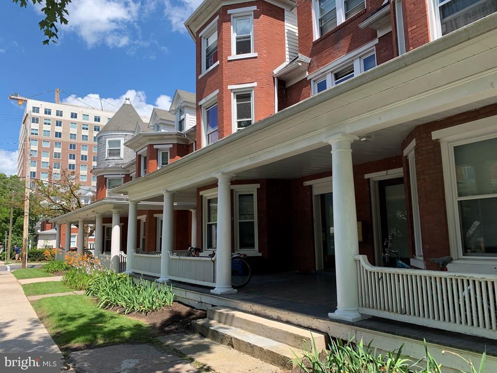 500 & 506 W COLLEGE AVENUE
