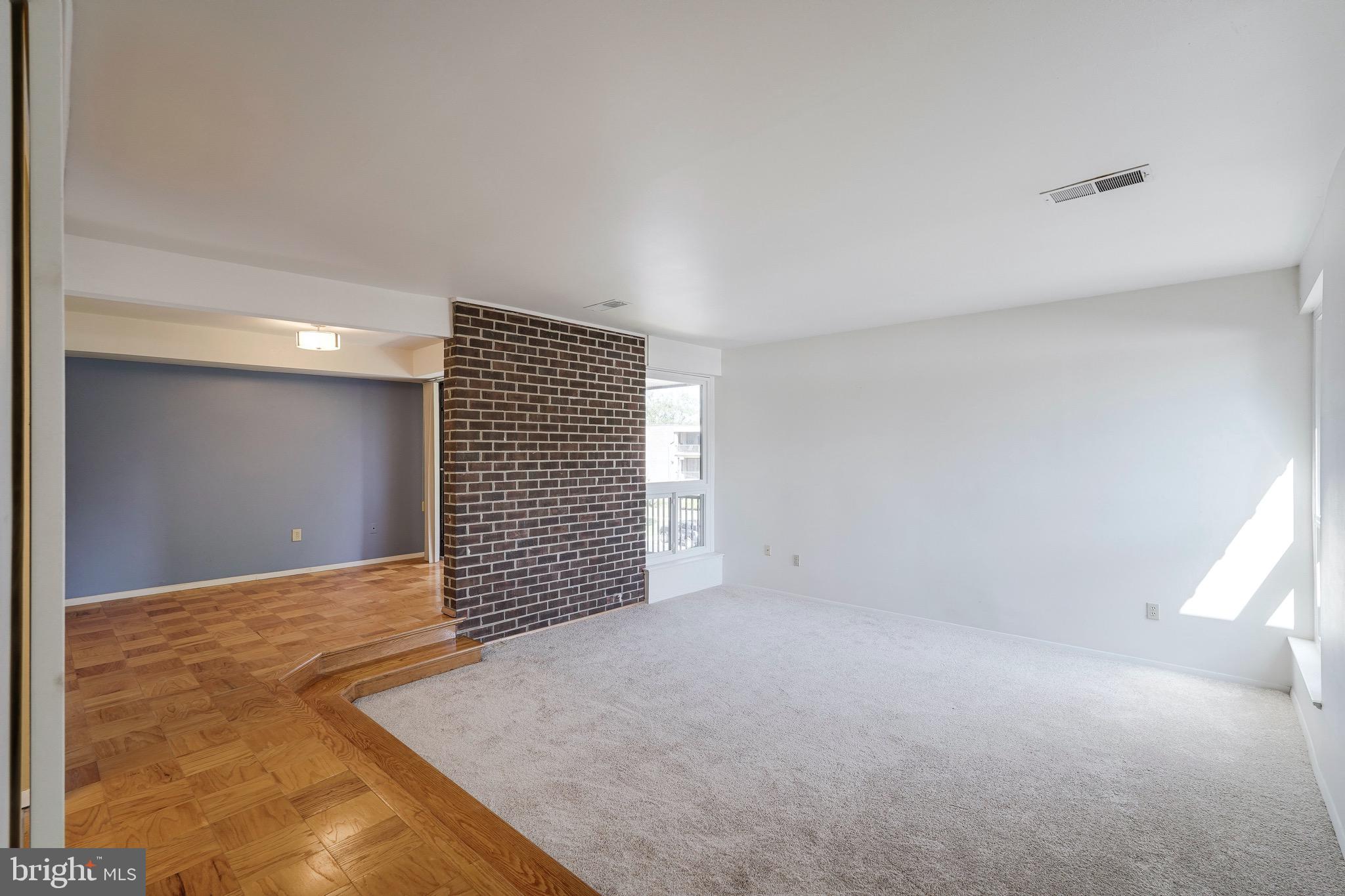 AMERICANA FINMARK - Residential