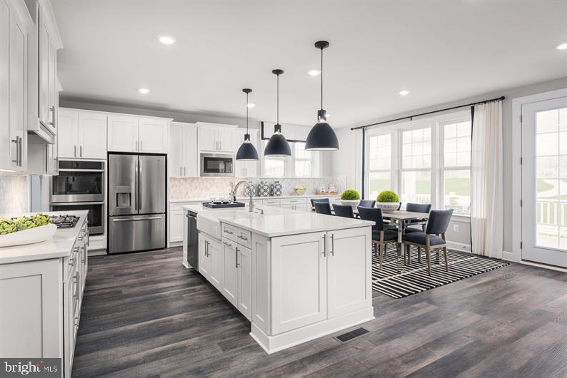 GREYSTONE - Residential