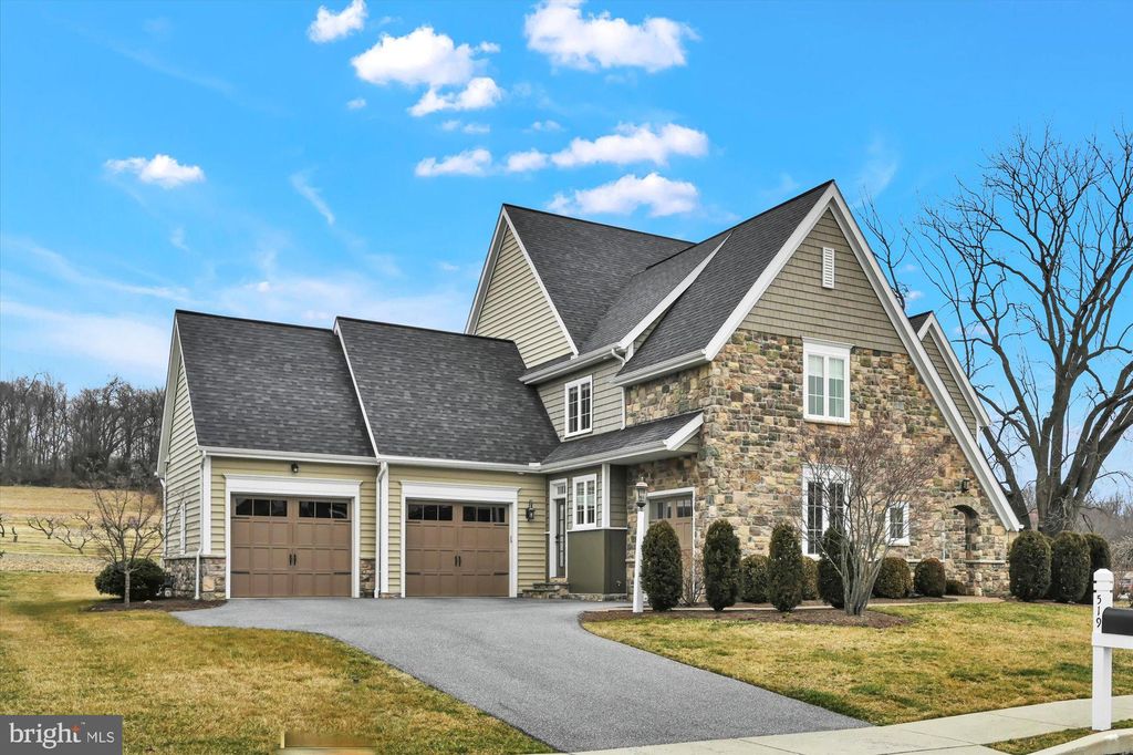 Photo of 519 E DELP RD, LANCASTER, PA 17601 (MLS # PALA2031564)