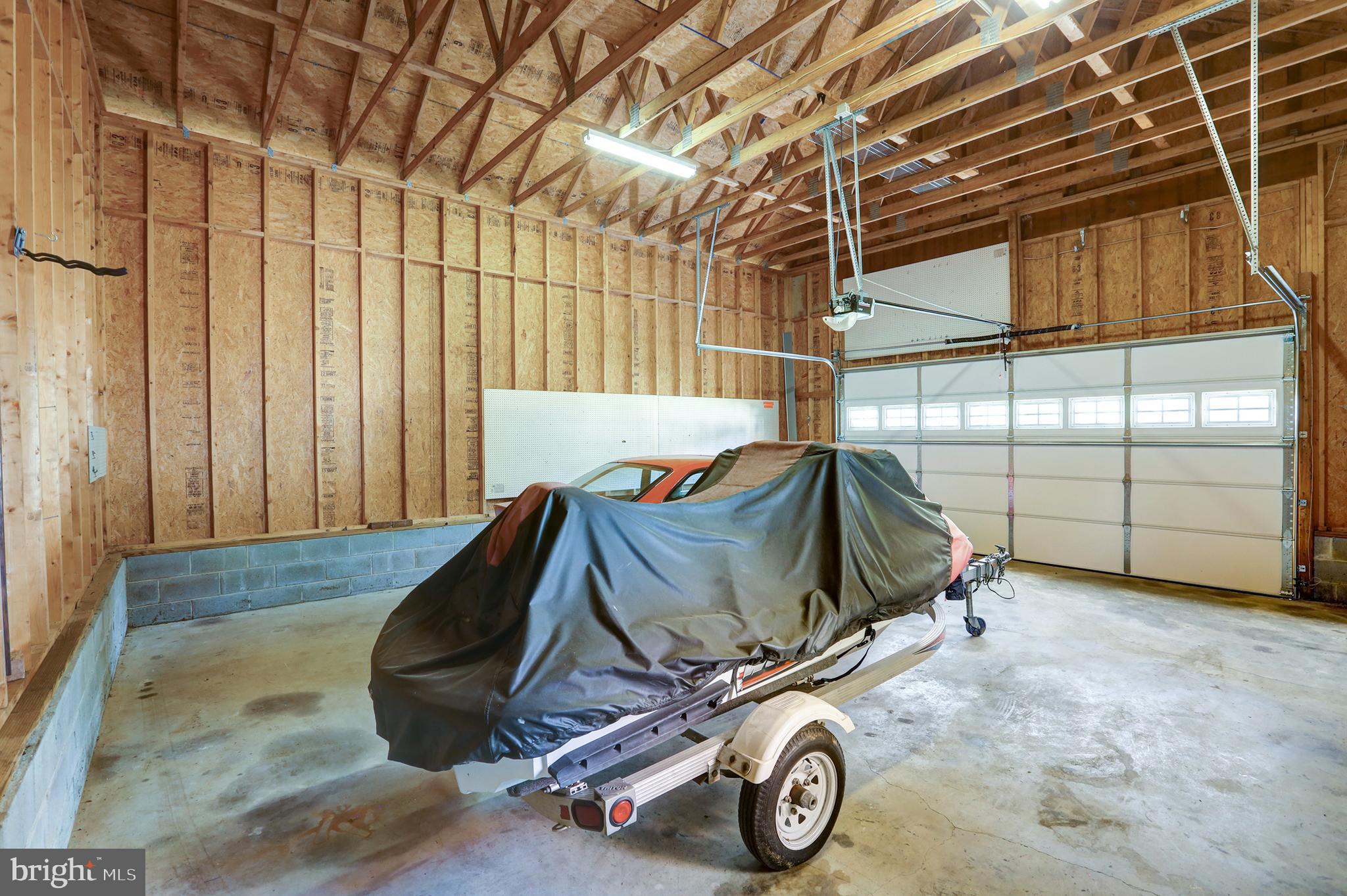 THE WATERS AT LAKE ANNA - Residential