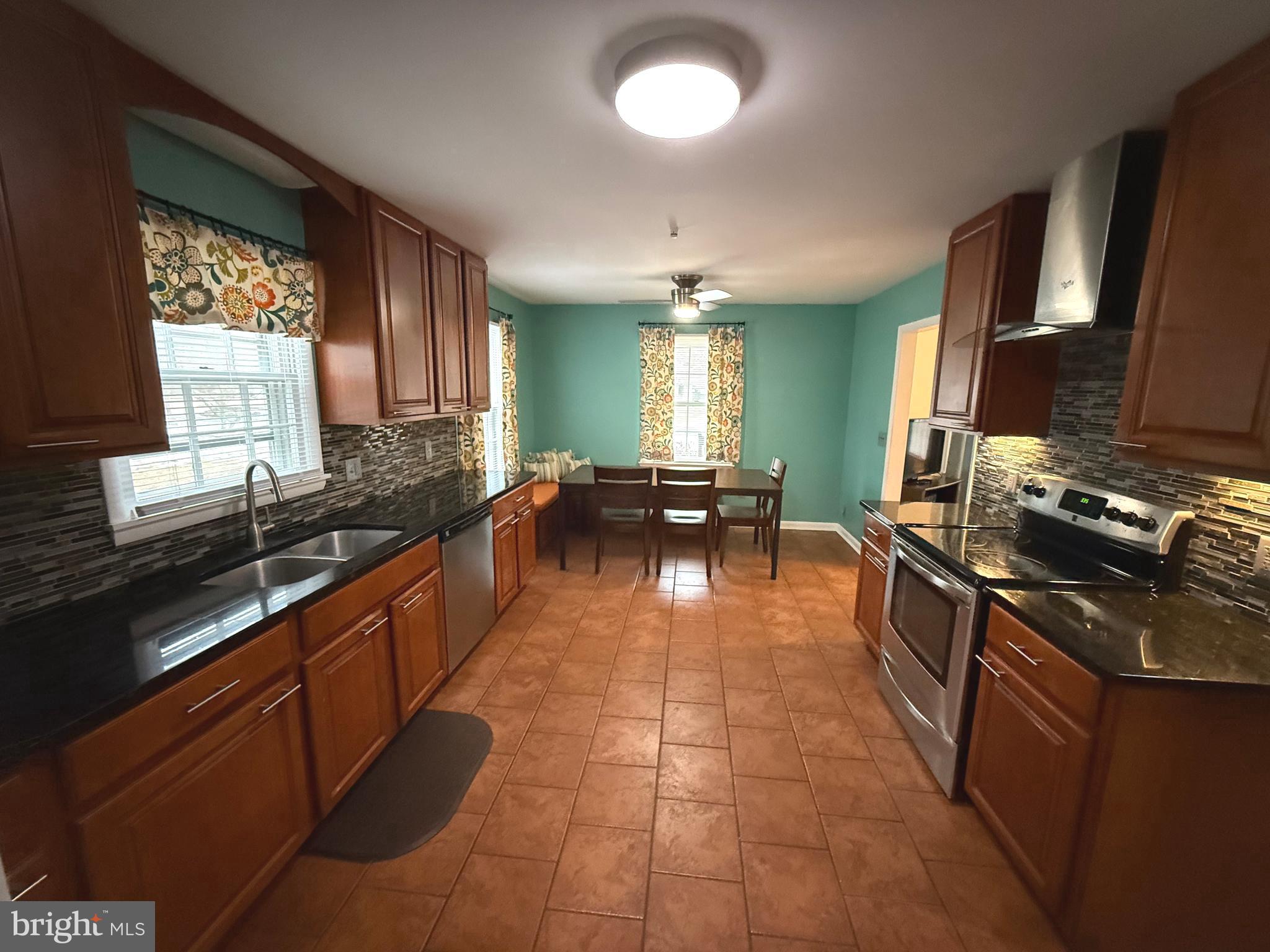 MAGNOLIA TERRACE - Residential