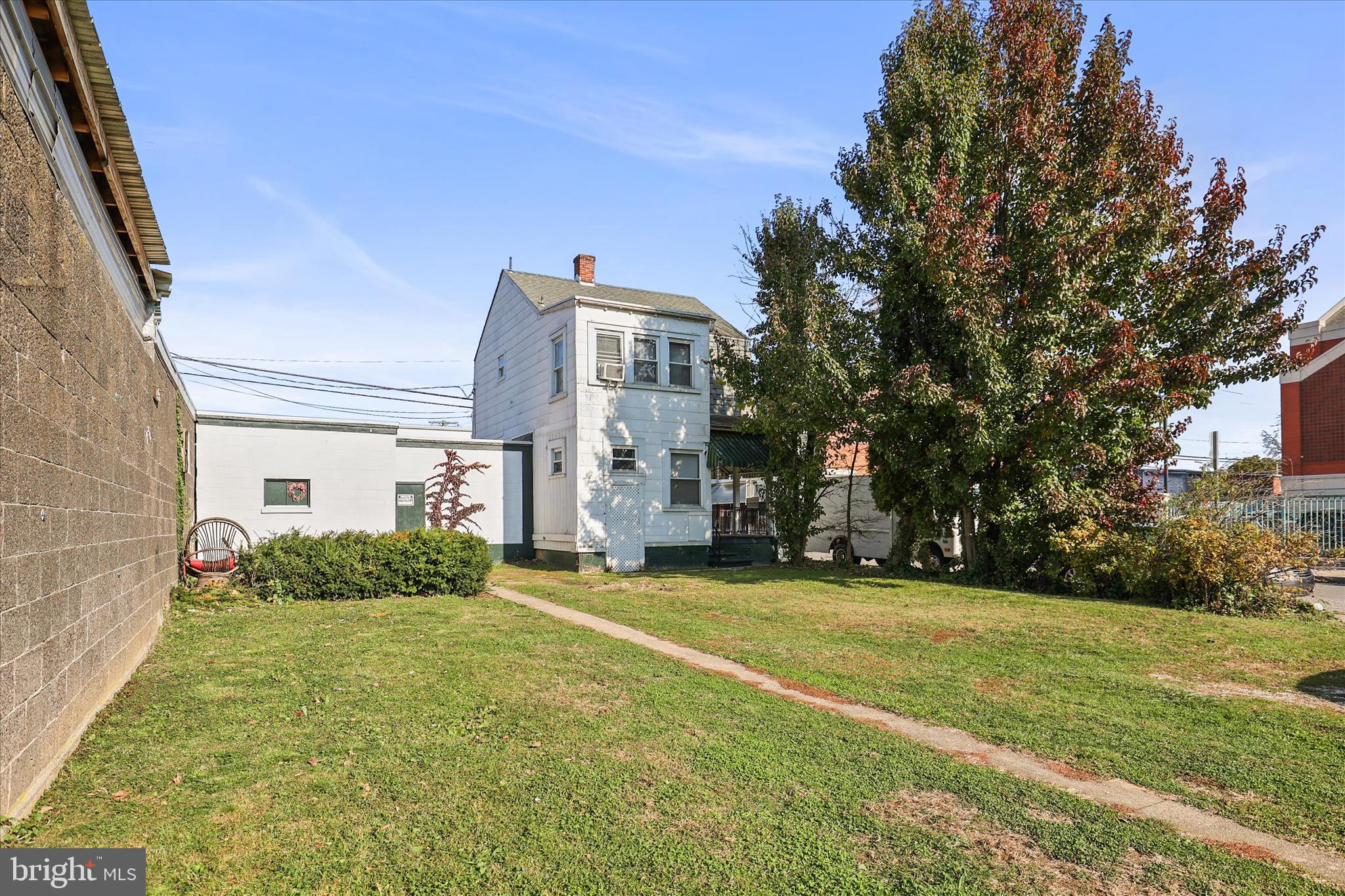 WARD 09 - Residential