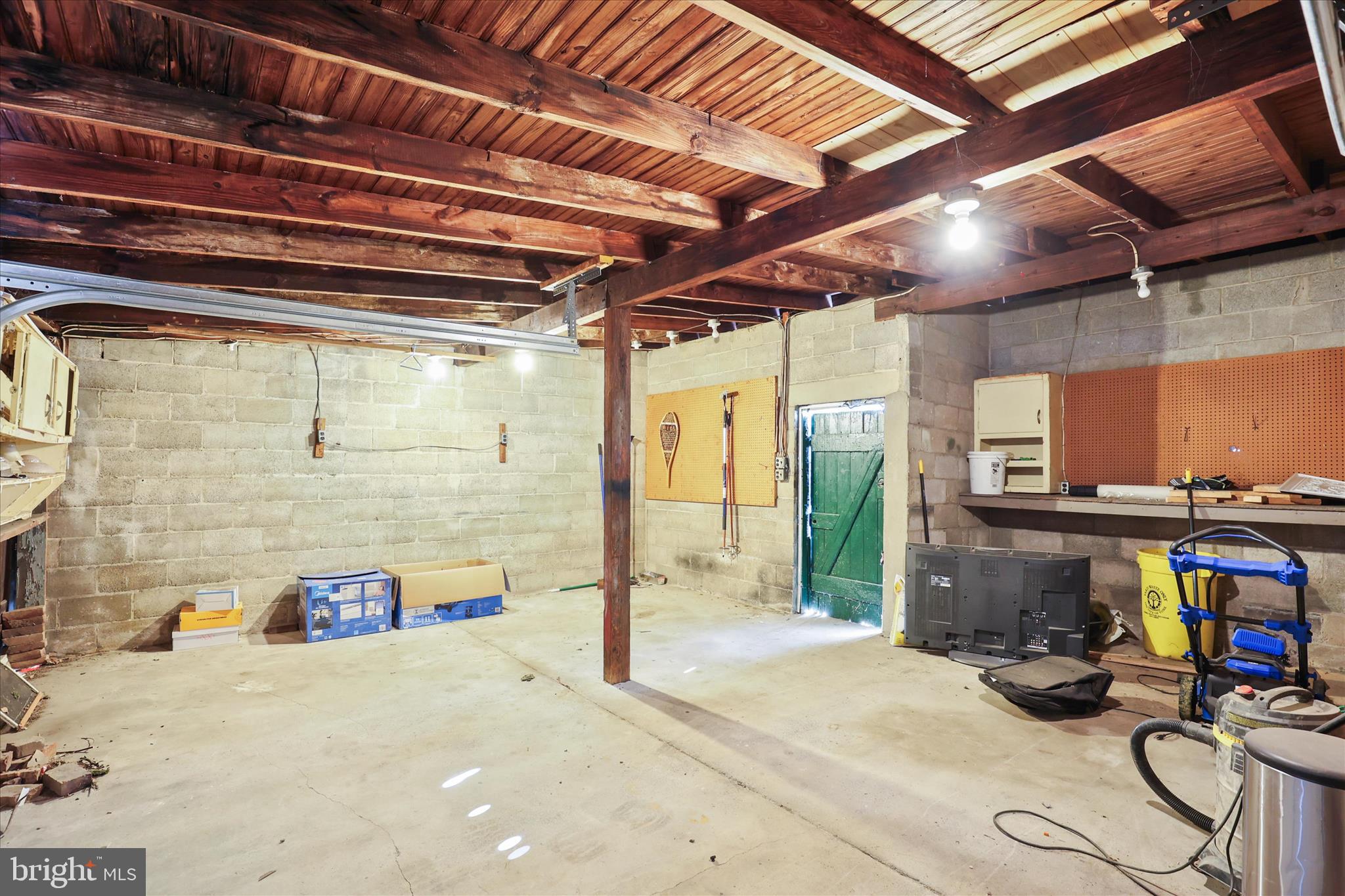 WARD 09 - Residential