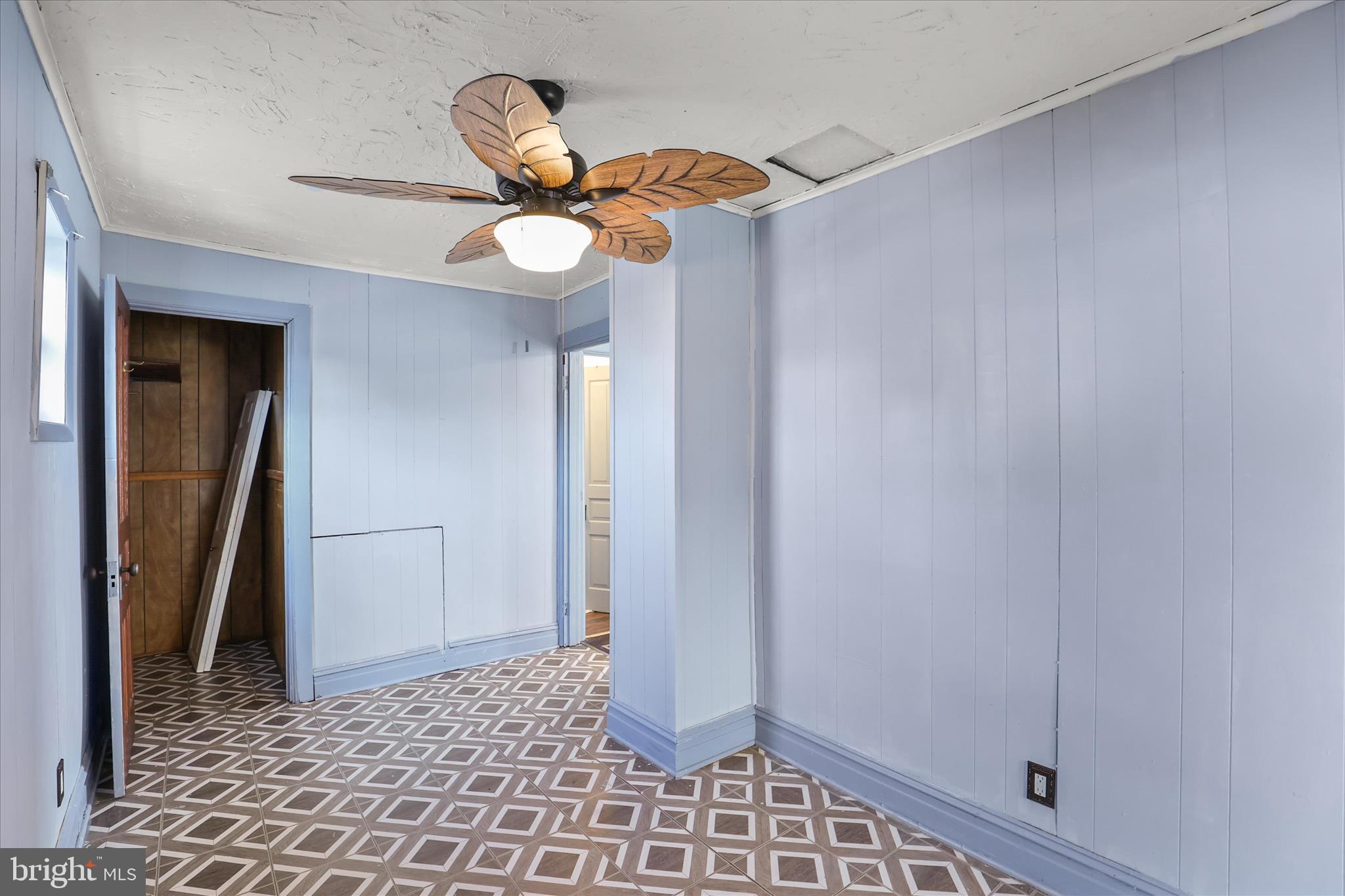 WARD 09 - Residential