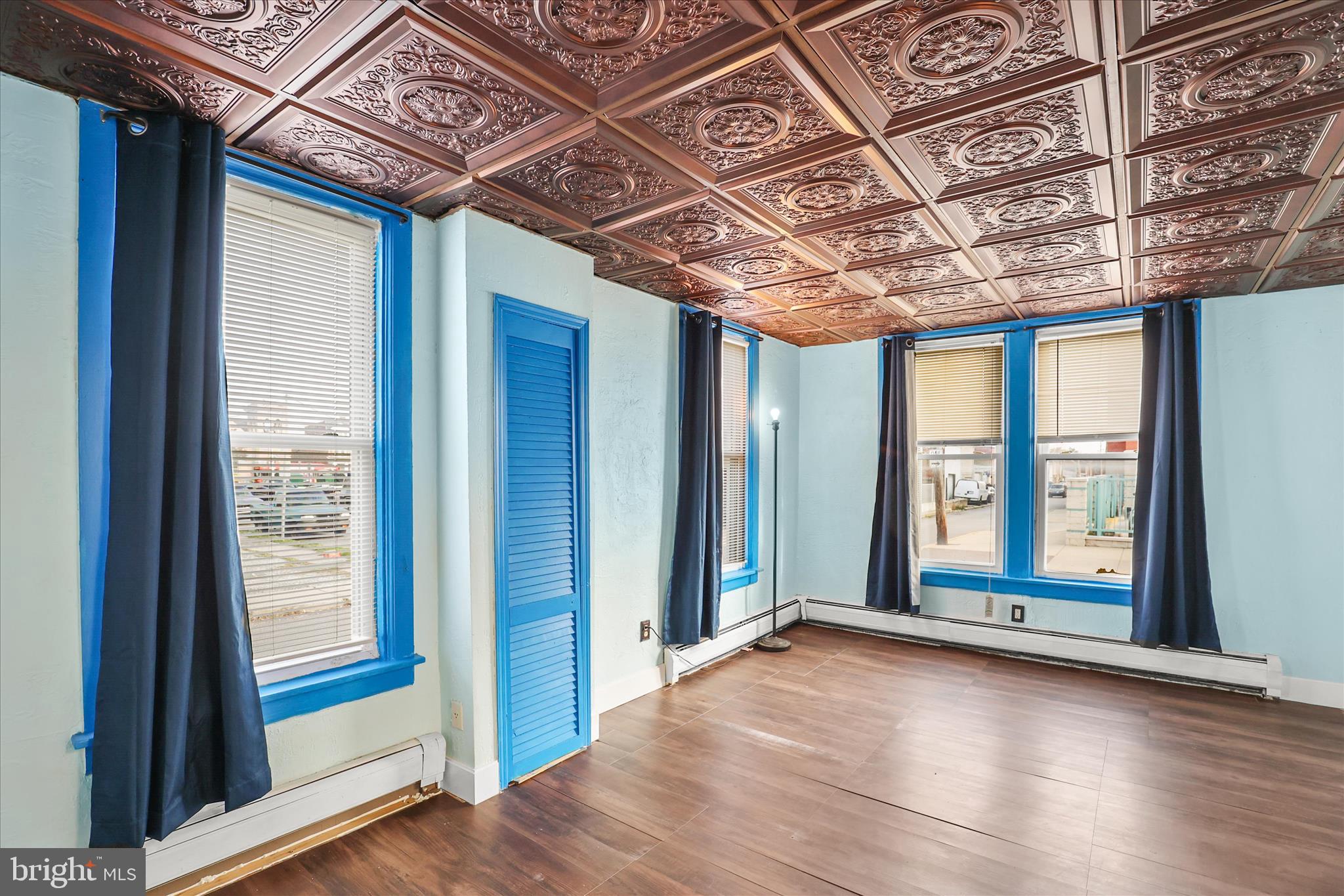 WARD 09 - Residential