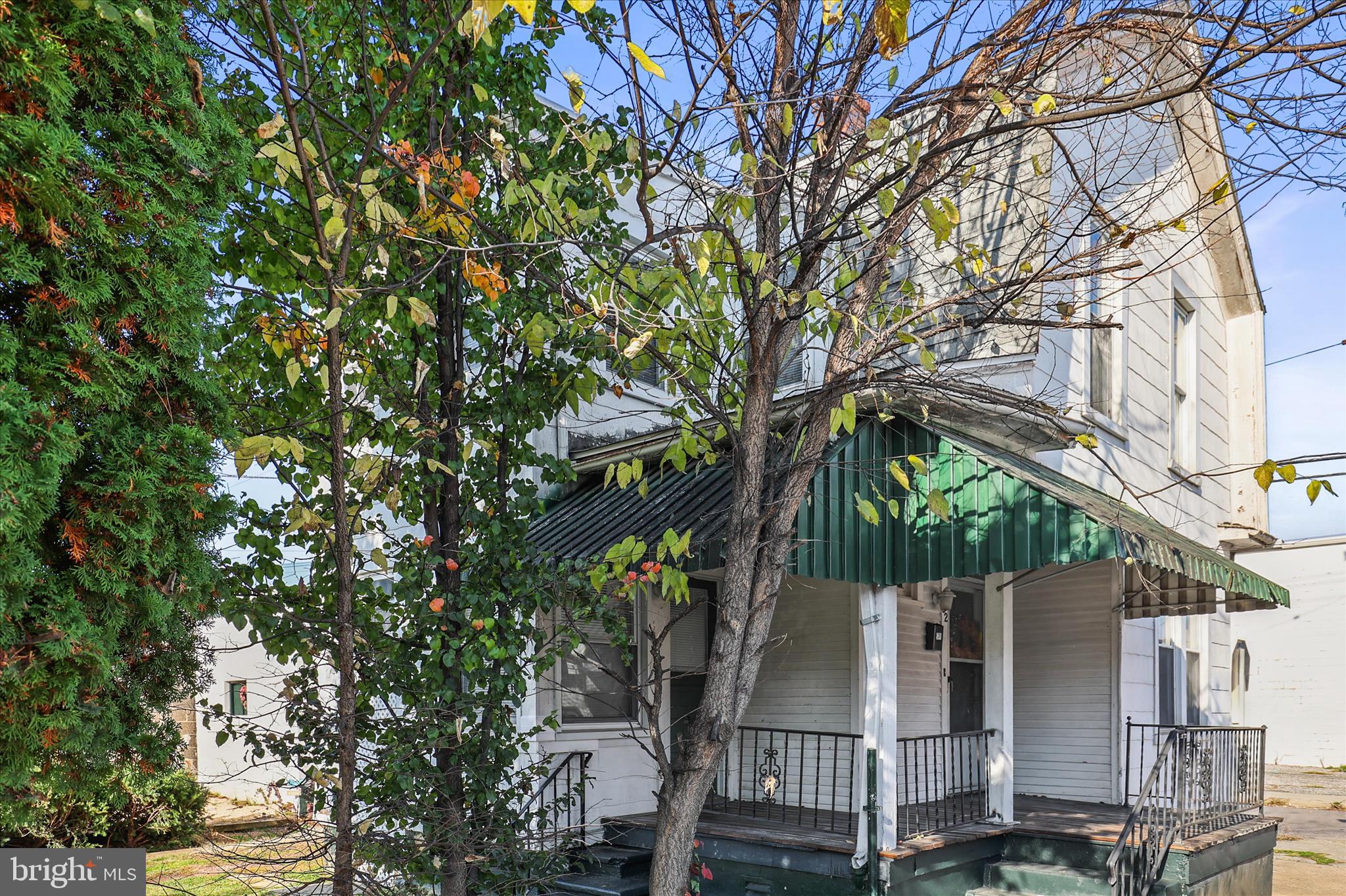 WARD 09 - Residential