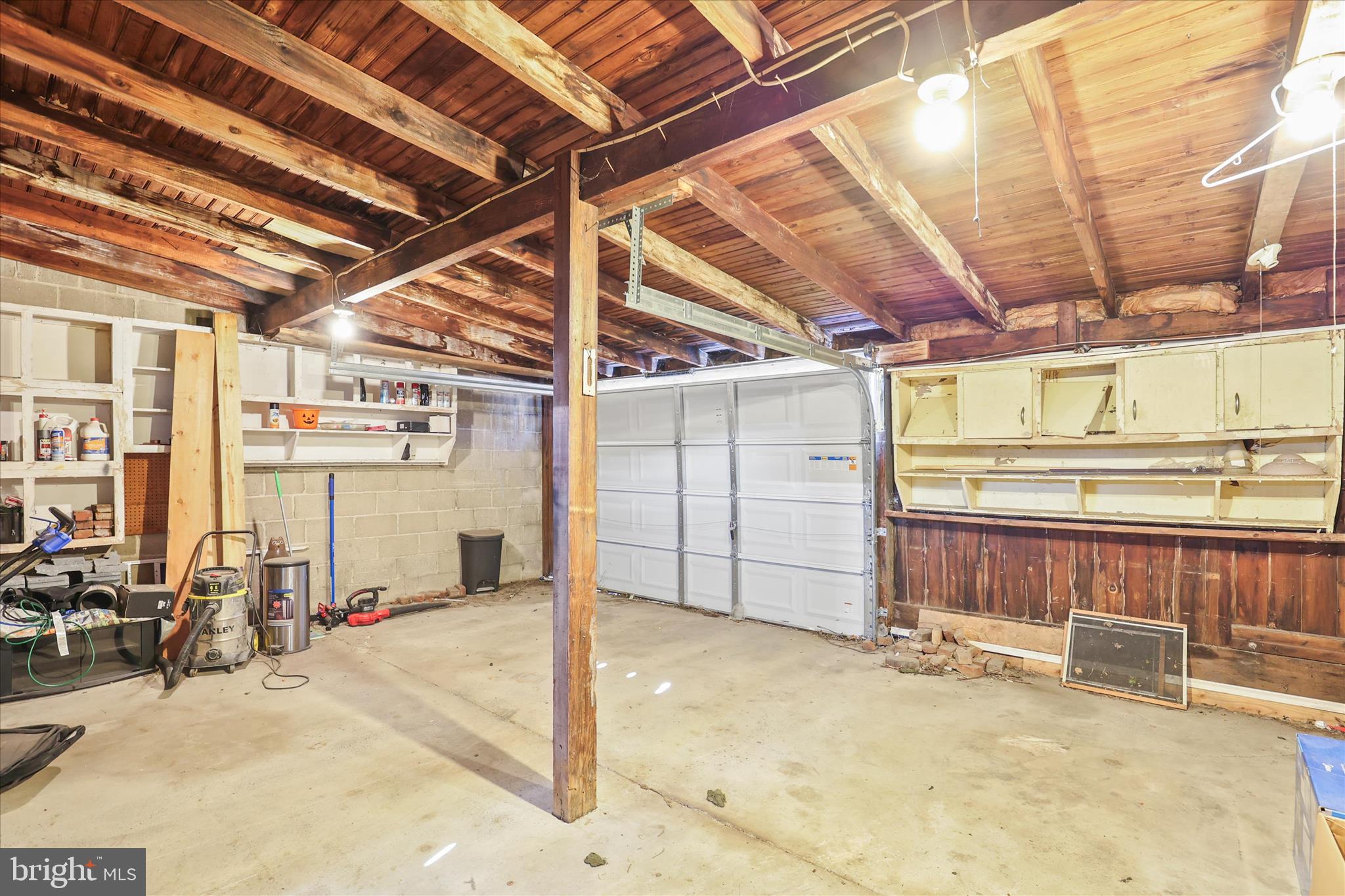 WARD 09 - Residential