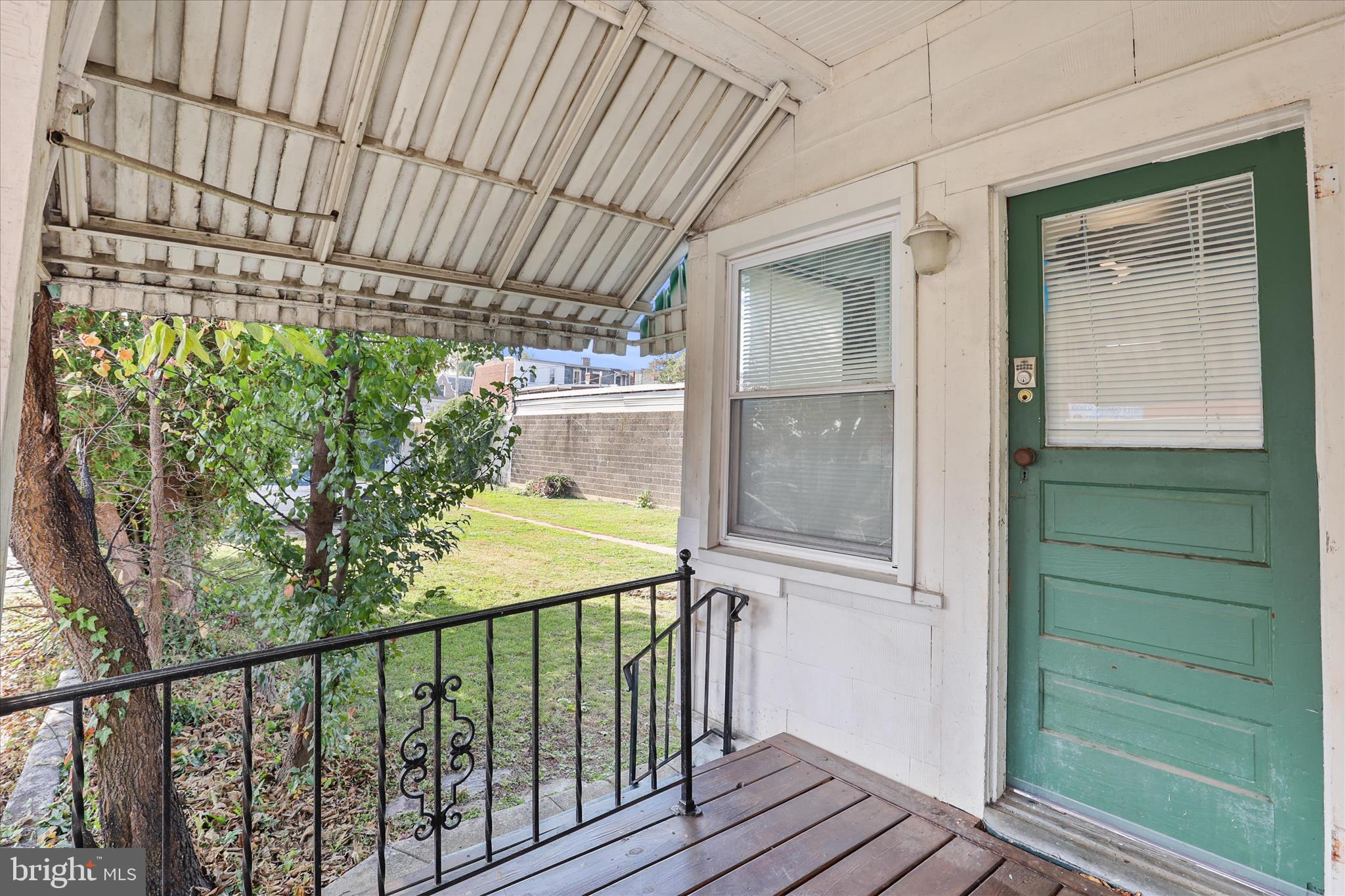 WARD 09 - Residential