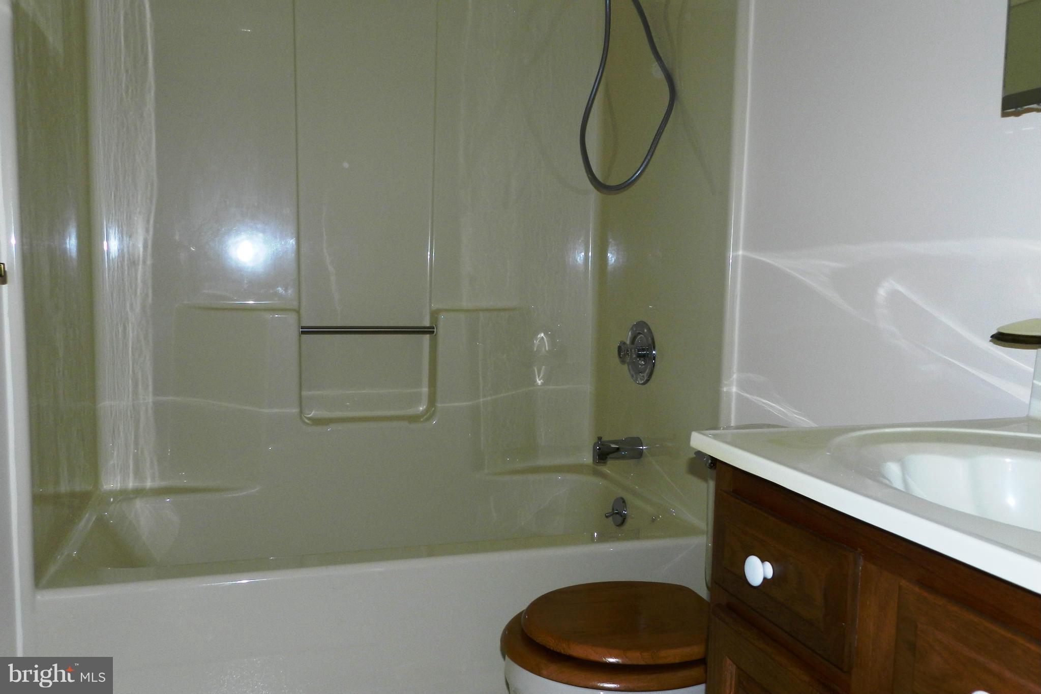 HILLCREST - Residential