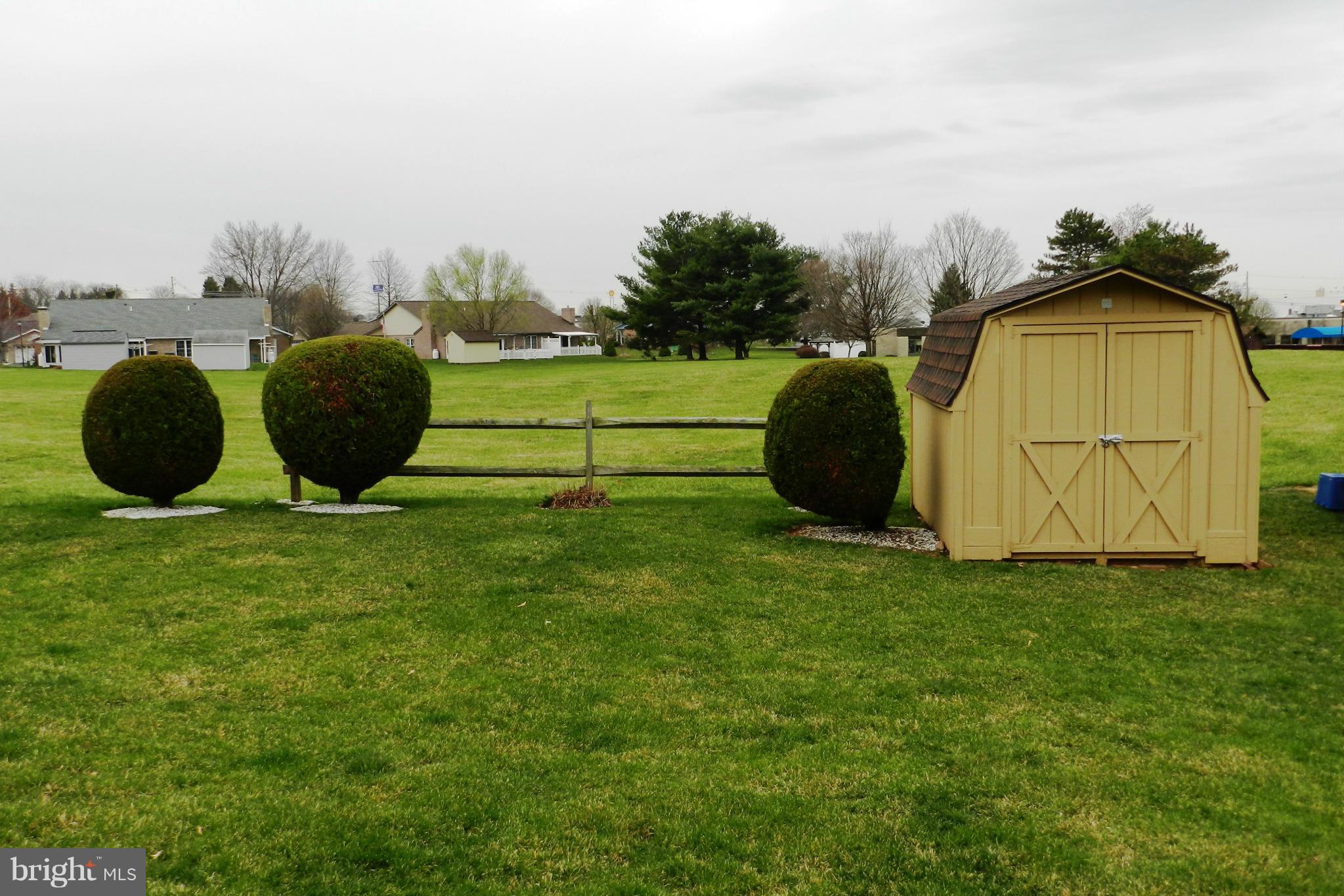 HILLCREST - Residential