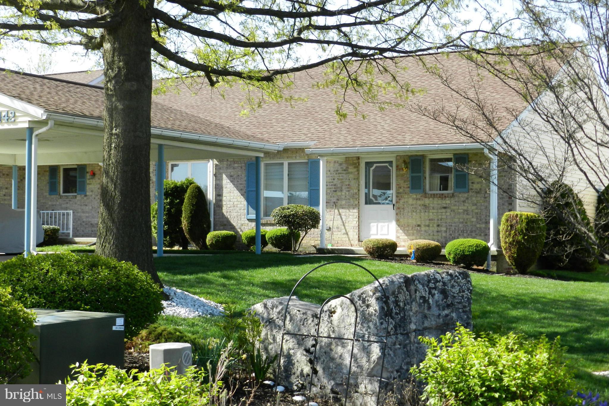 HILLCREST - Residential