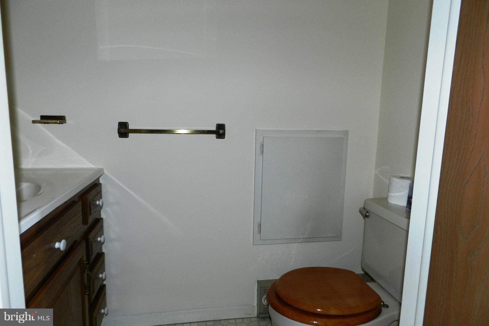 HILLCREST - Residential