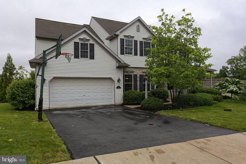 CARRIAGE HILL - Residential