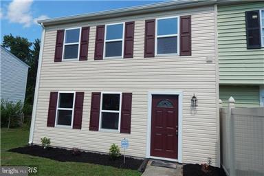 Experience the small town lifestyle in the heart of La Plata in this beautifully renovated end unit townhouse. Fenced backyard featuring wood decking and shade trees. New kitchen with stainless appliances, new bath, new carpet, fresh paint and more!!. Washer & dryer included. Close to restaurants, shopping and bus line. Sorry no pets. Min credit score 580.