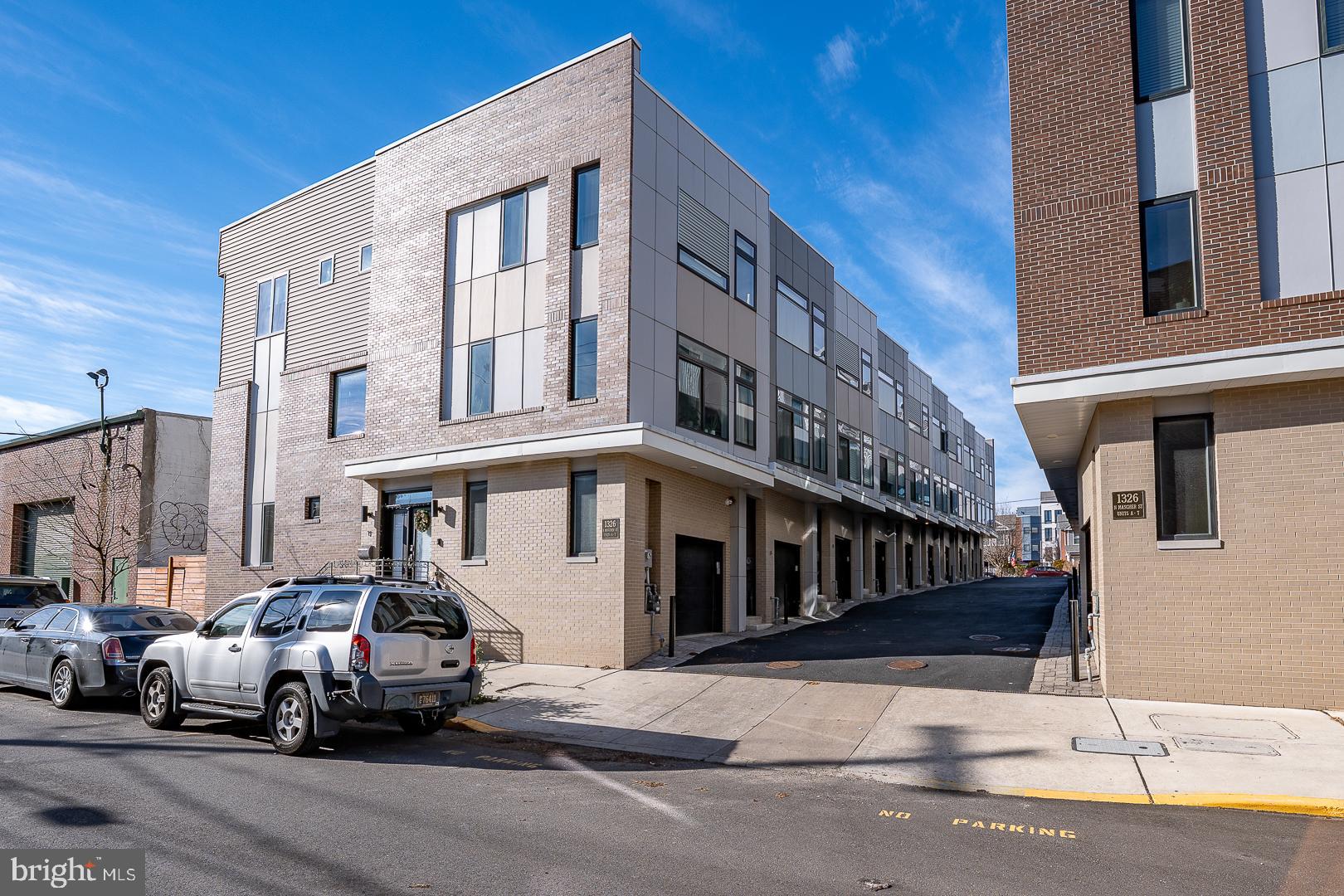 1326-36 N MASCHER STREET O