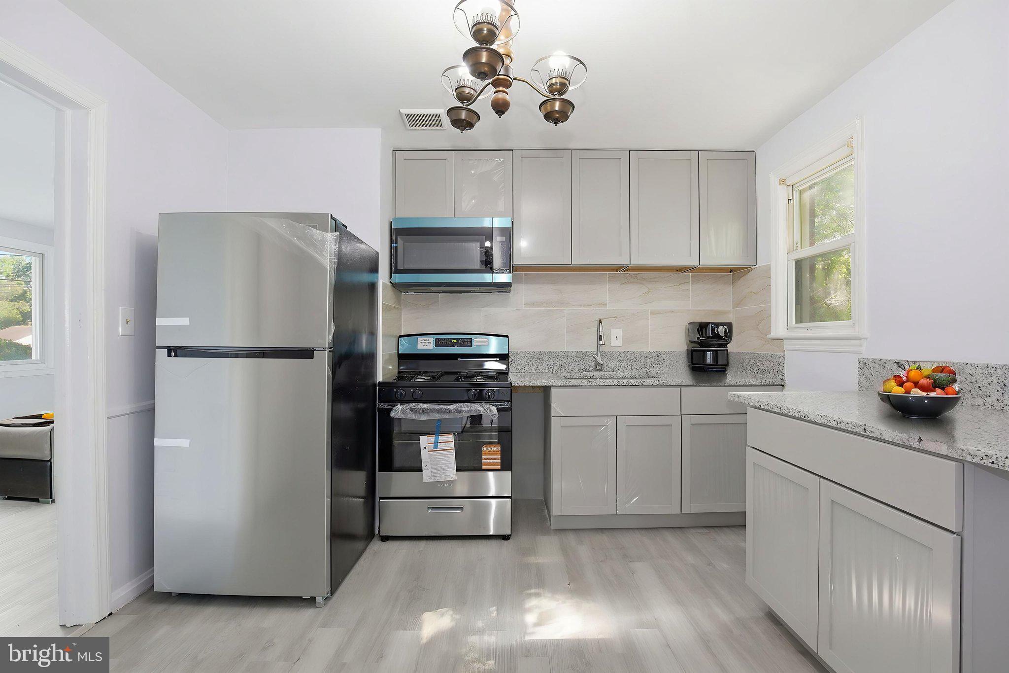 HOLLYWOOD - Residential