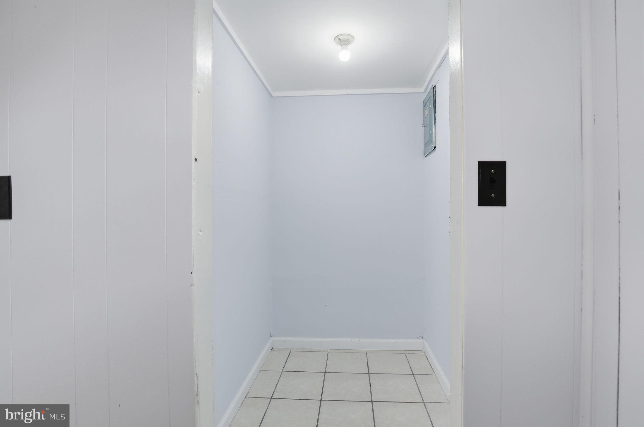 HOLLYWOOD - Residential
