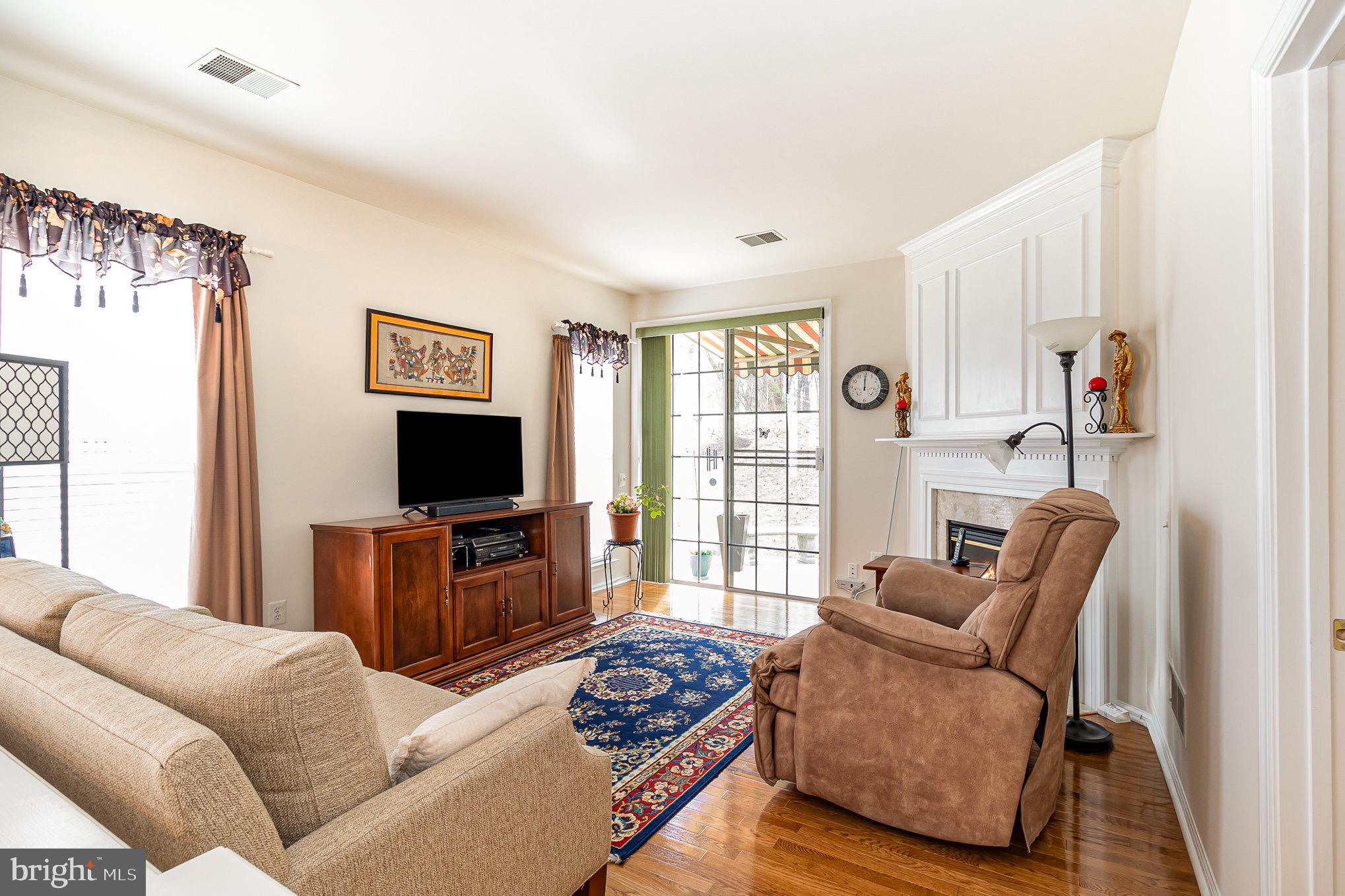 RIVER RIDGE - Residential