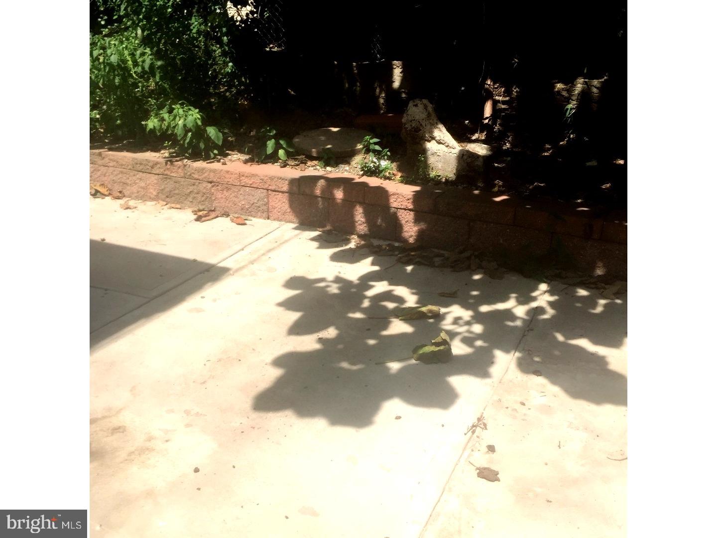 FAIRMOUNT - Residential Lease