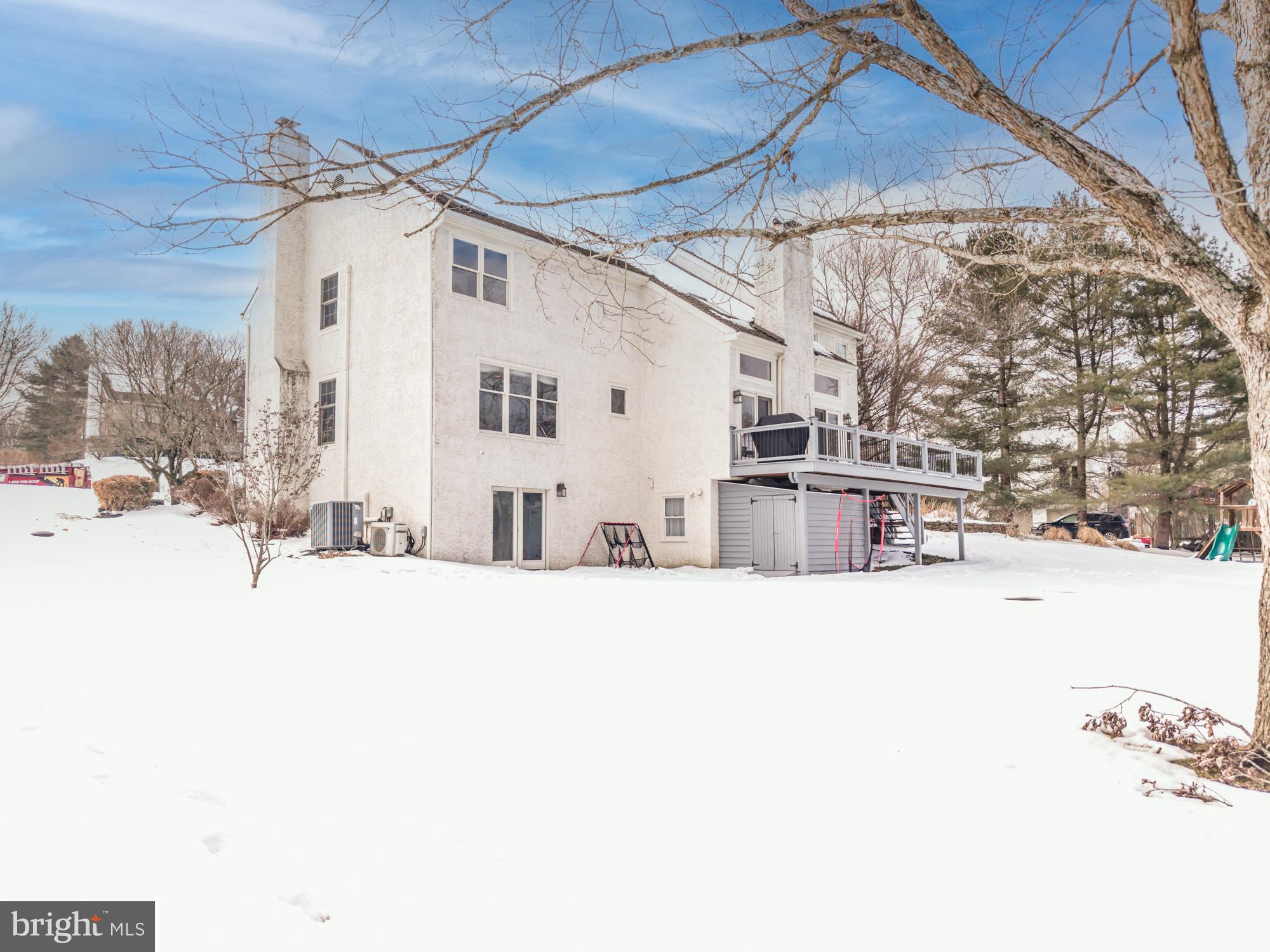 FAIR MEADOW - Residential