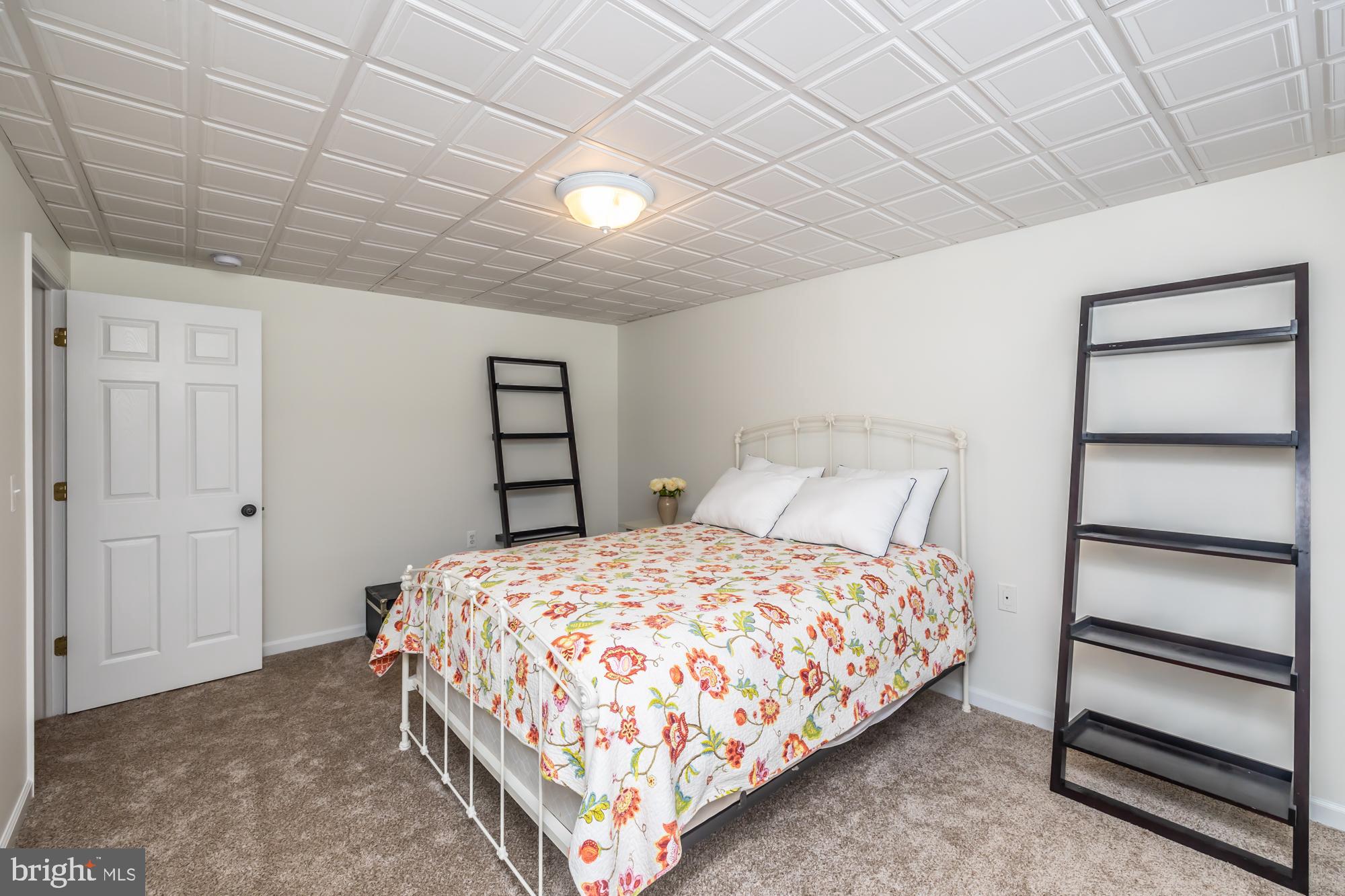 FAIR MEADOW - Residential