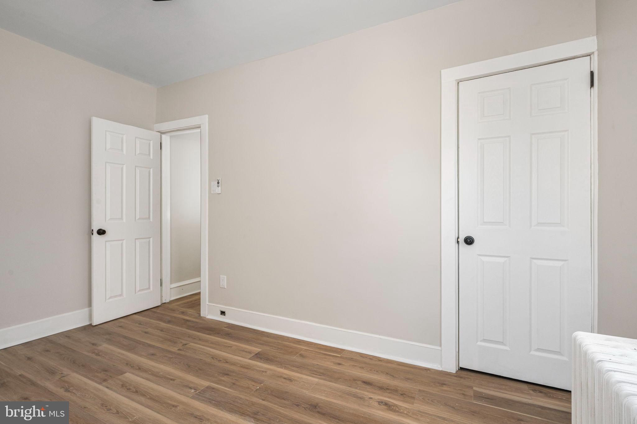 HYDE PARK - Residential