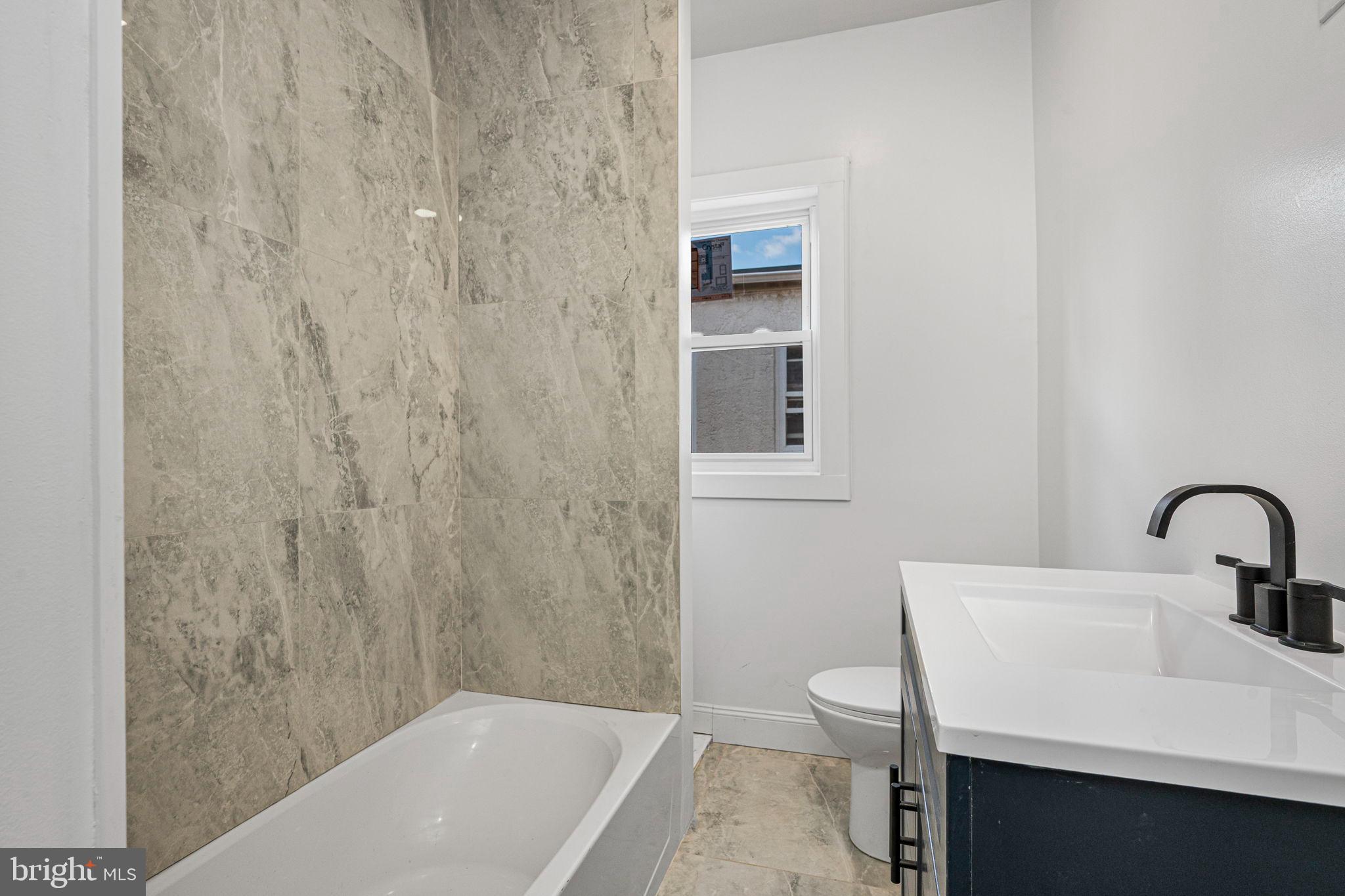 HYDE PARK - Residential