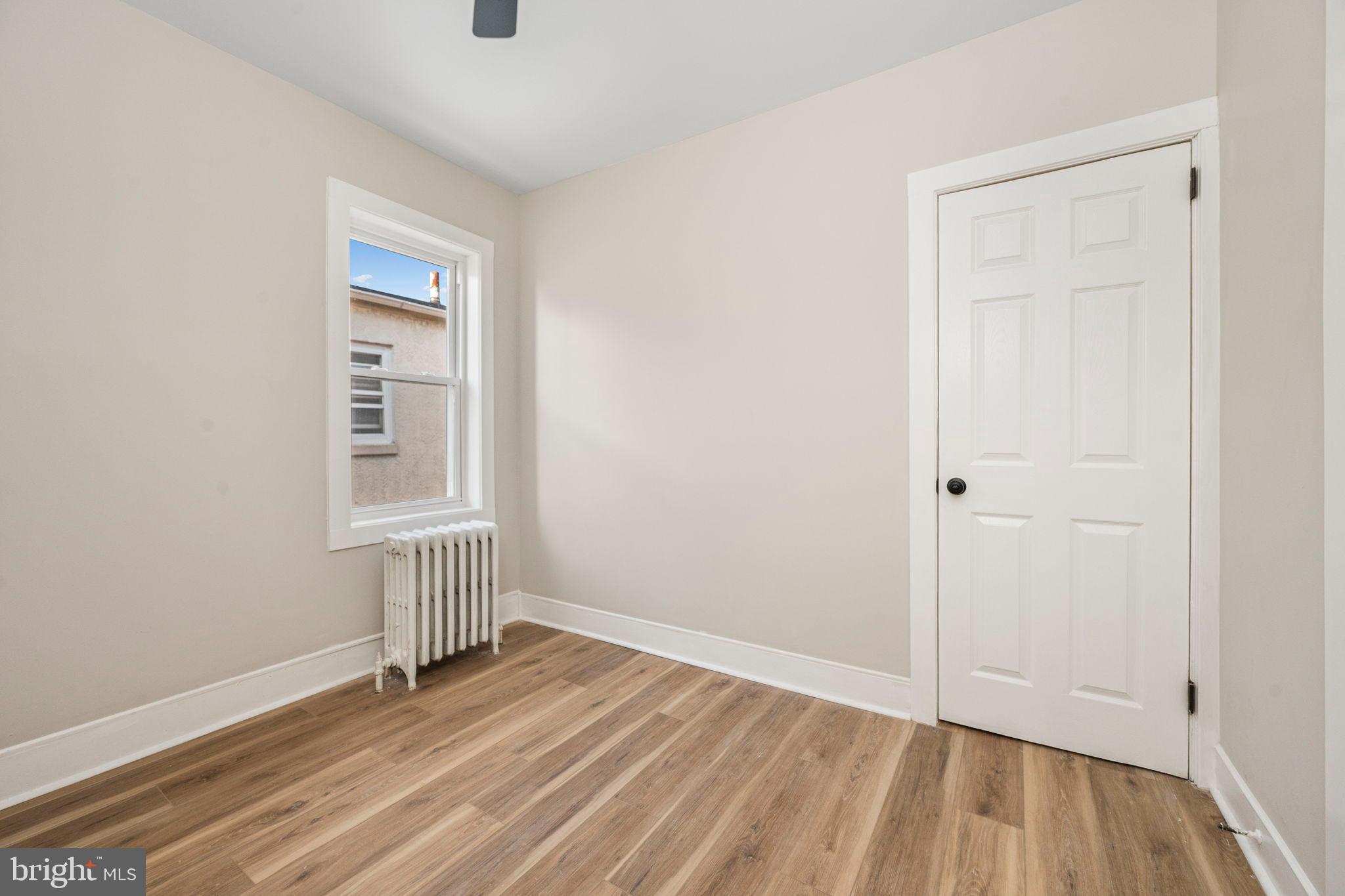 HYDE PARK - Residential