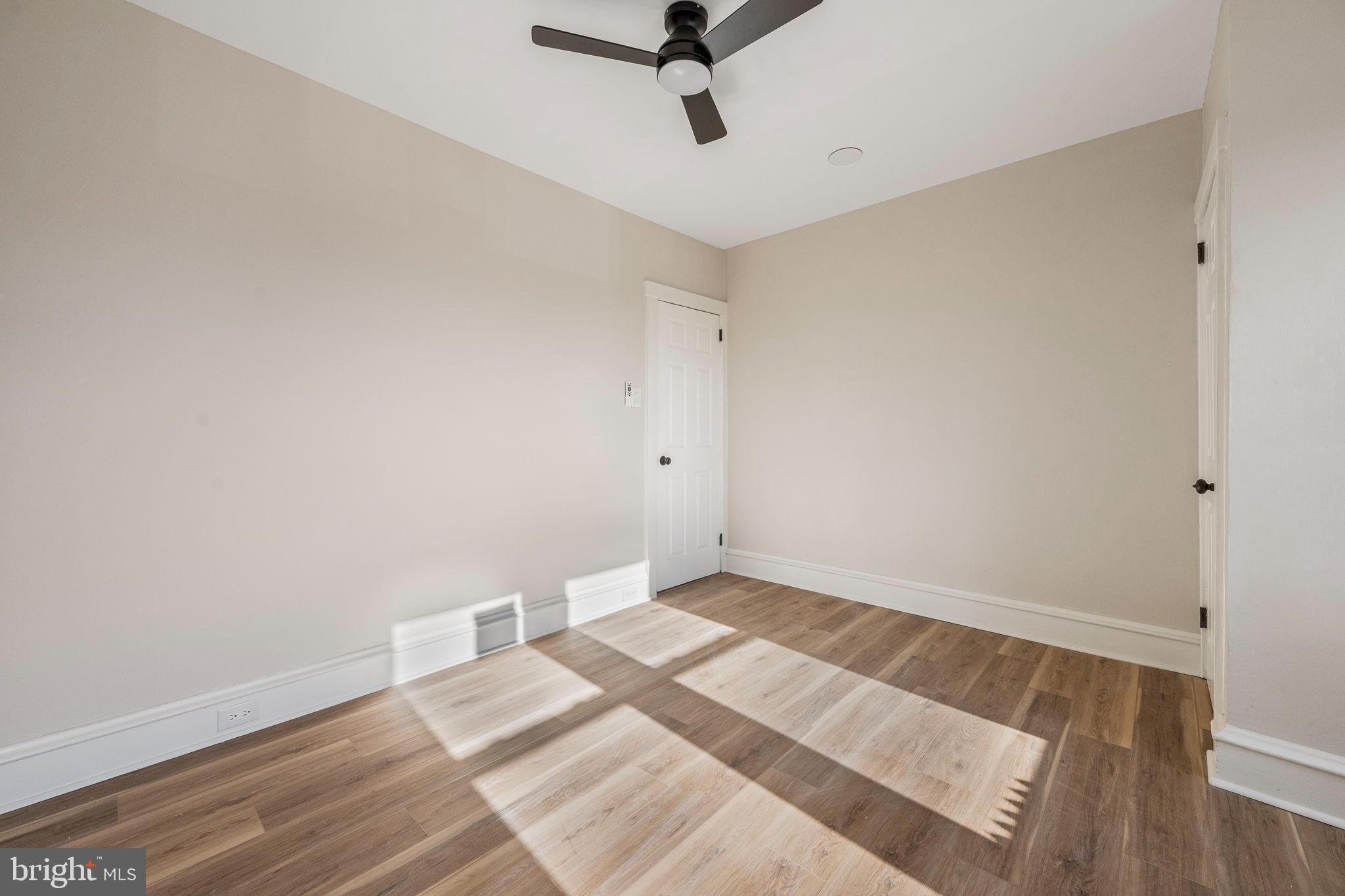 HYDE PARK - Residential