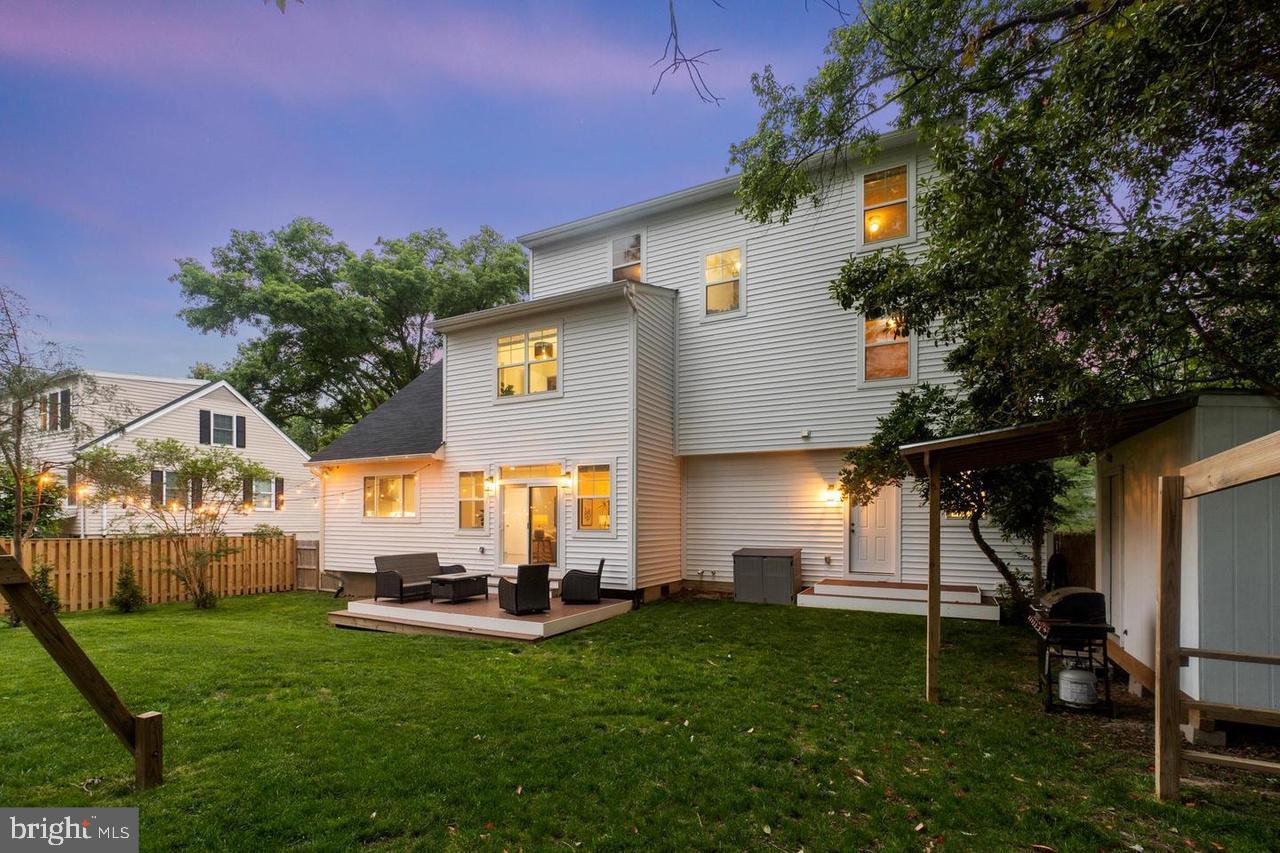 FAIRFAX - Residential