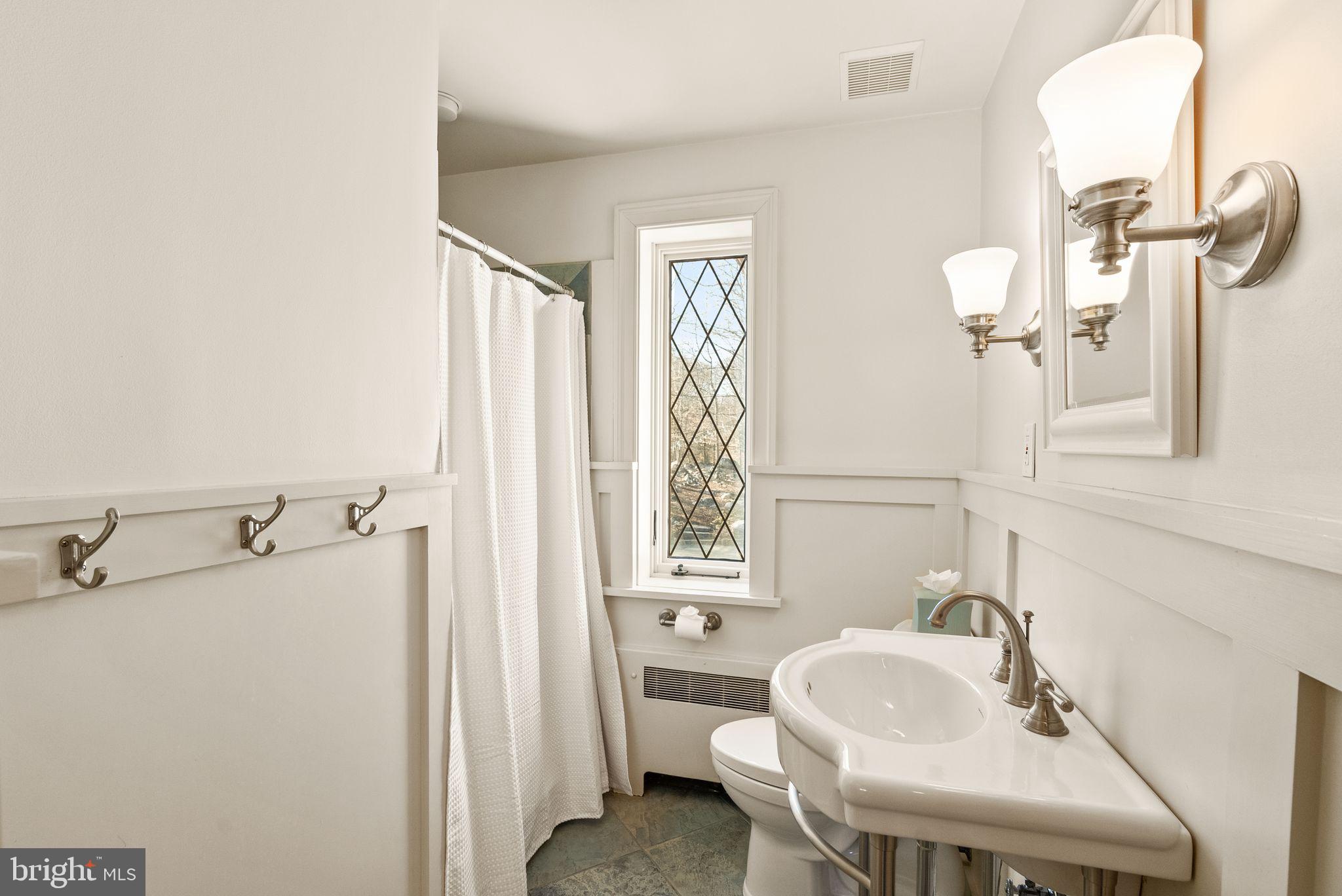 BURNING TREE - Residential