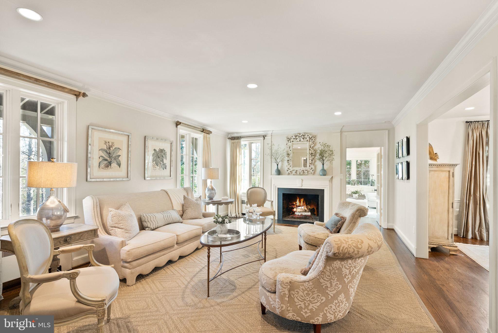 BURNING TREE - Residential