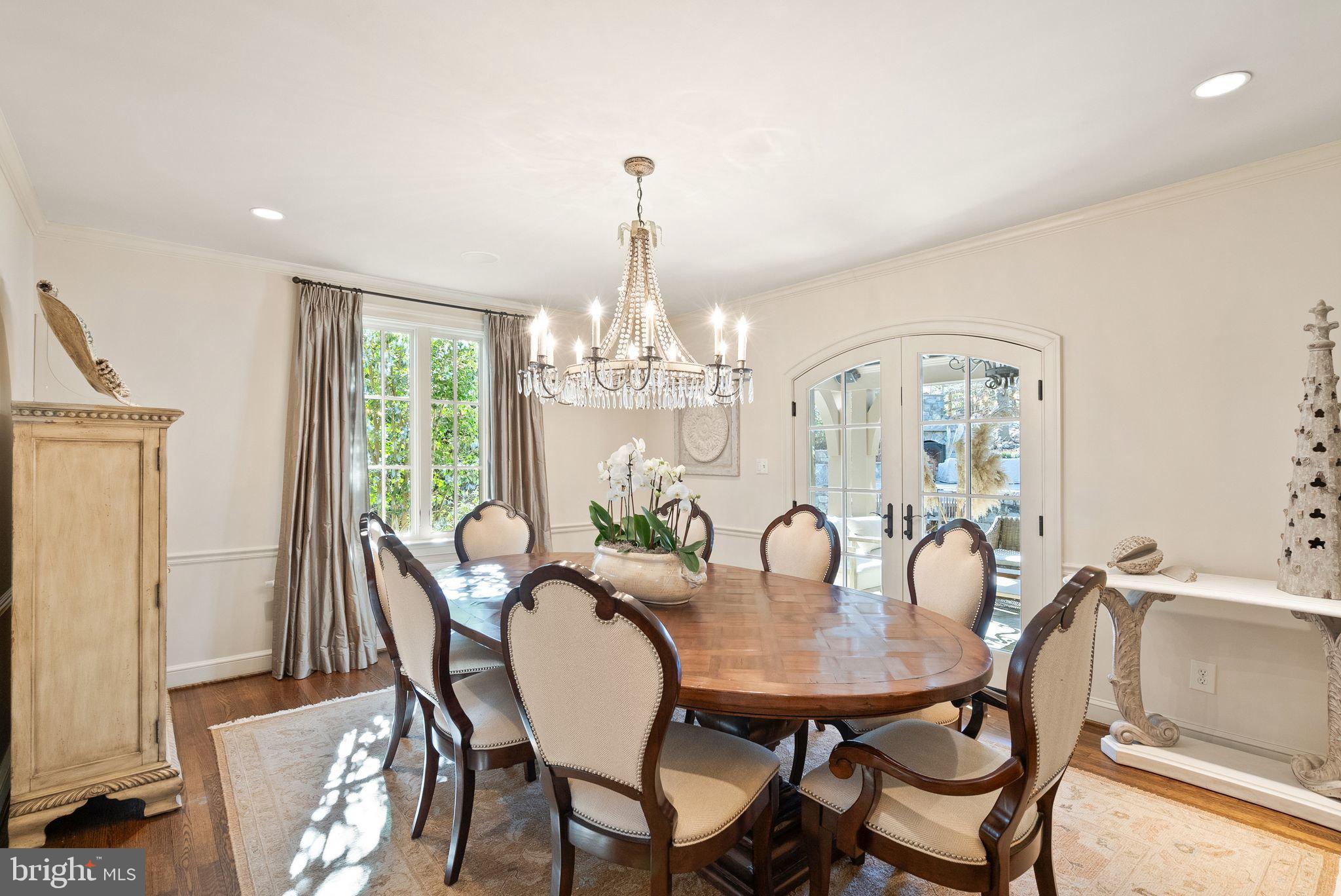 BURNING TREE - Residential