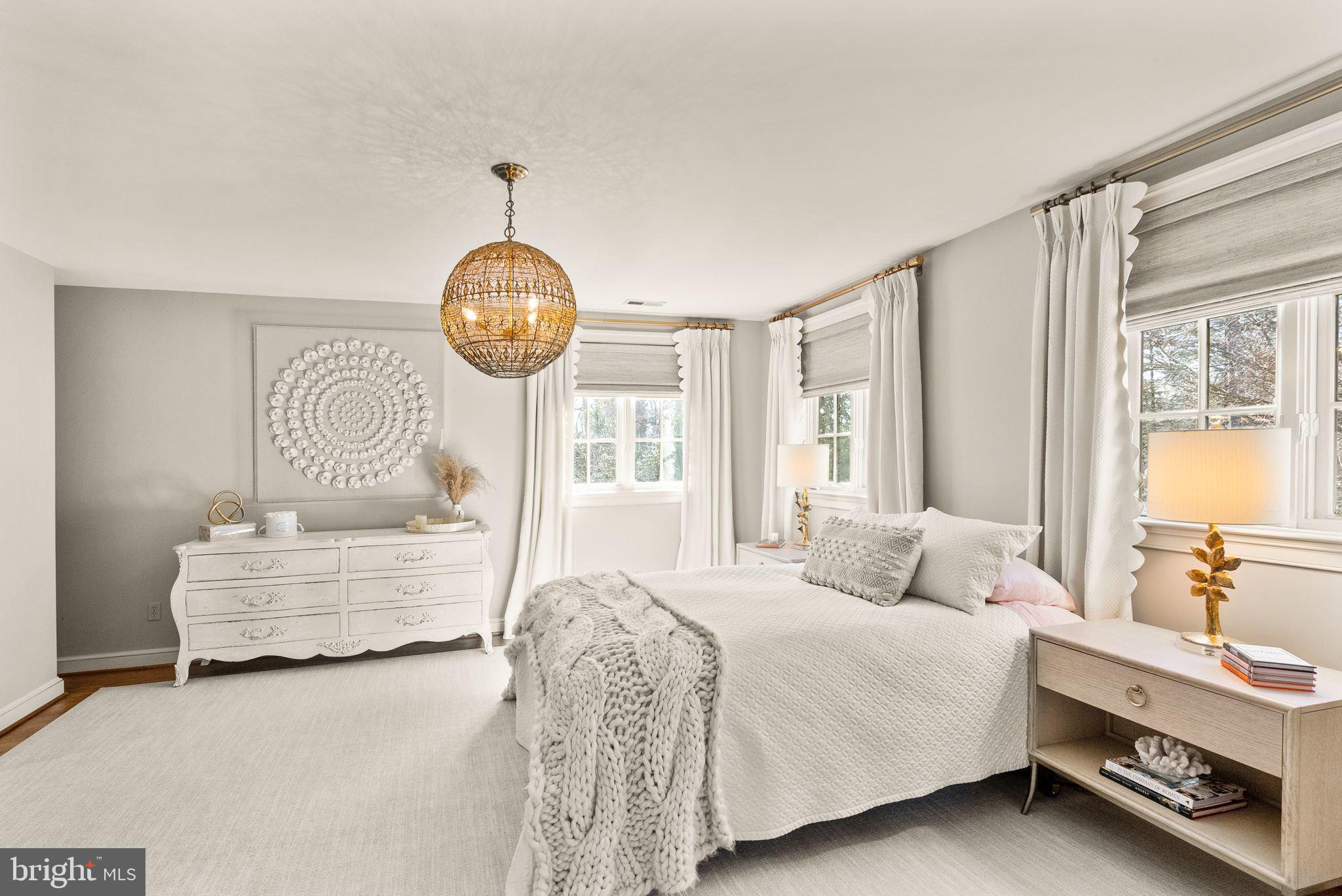 BURNING TREE - Residential