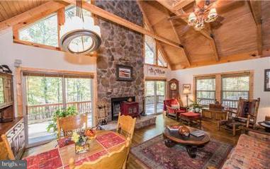 RIVER RIDGE - Residential